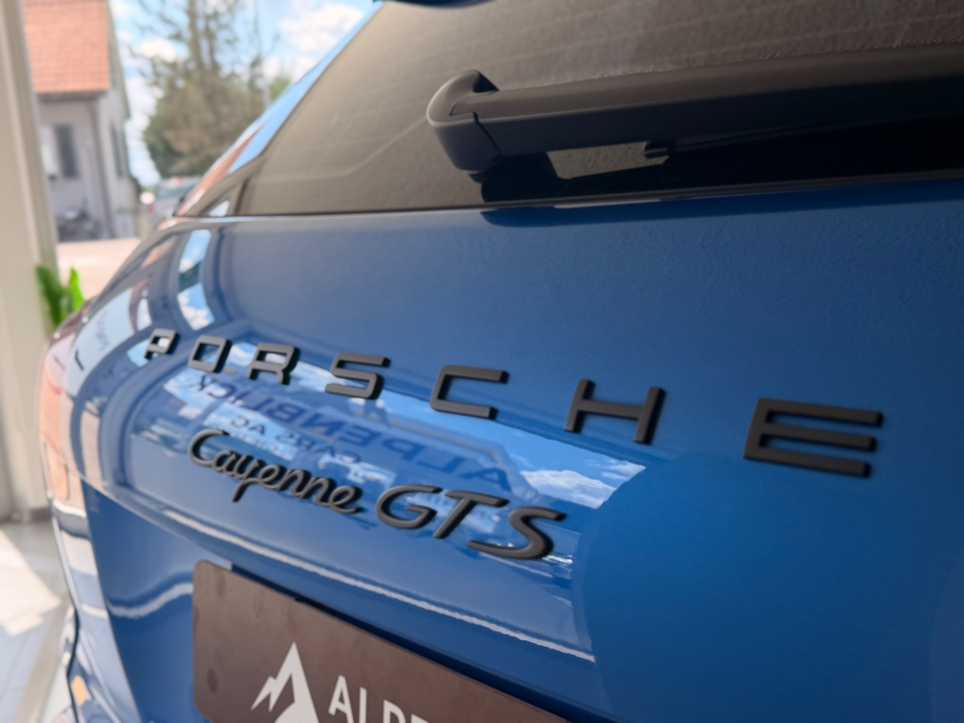 PORSCHE Cayenne GTS inkl. PORSCHE APPROVED-image-9