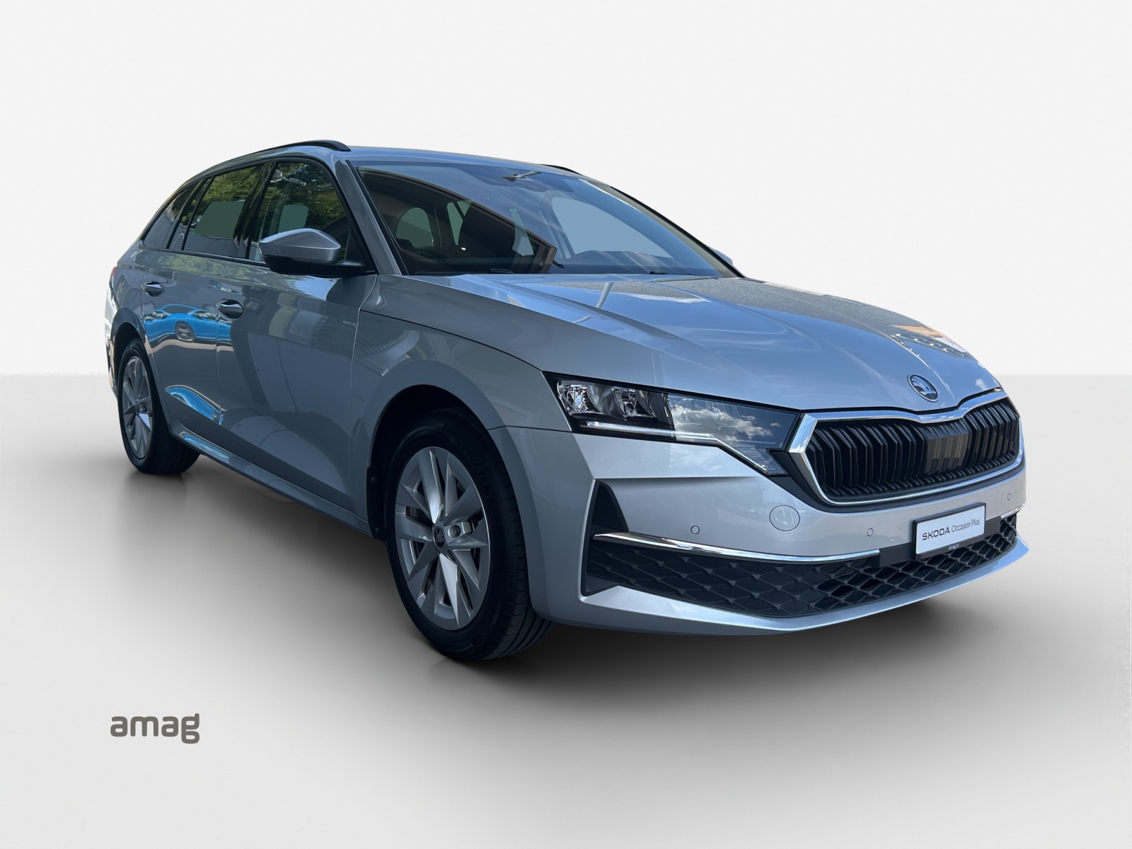 SKODA Octavia Combi 1.5 TSI mHEV DSG Dynamic-image-5