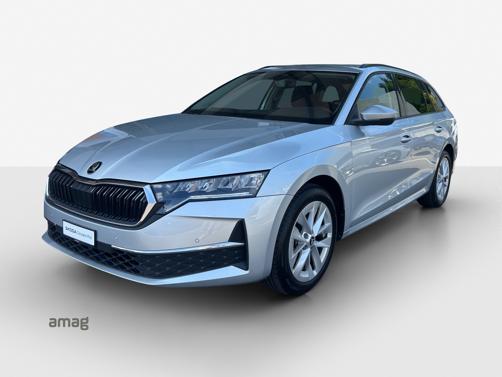 SKODA Octavia Combi 1.5 TSI mHEV DSG Dynamic-image-0