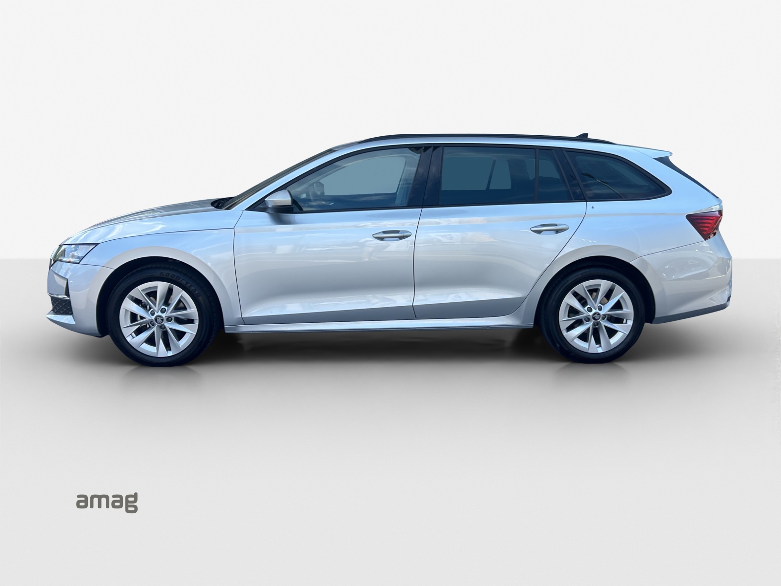 SKODA Octavia Combi 1.5 TSI mHEV DSG Dynamic-image-1