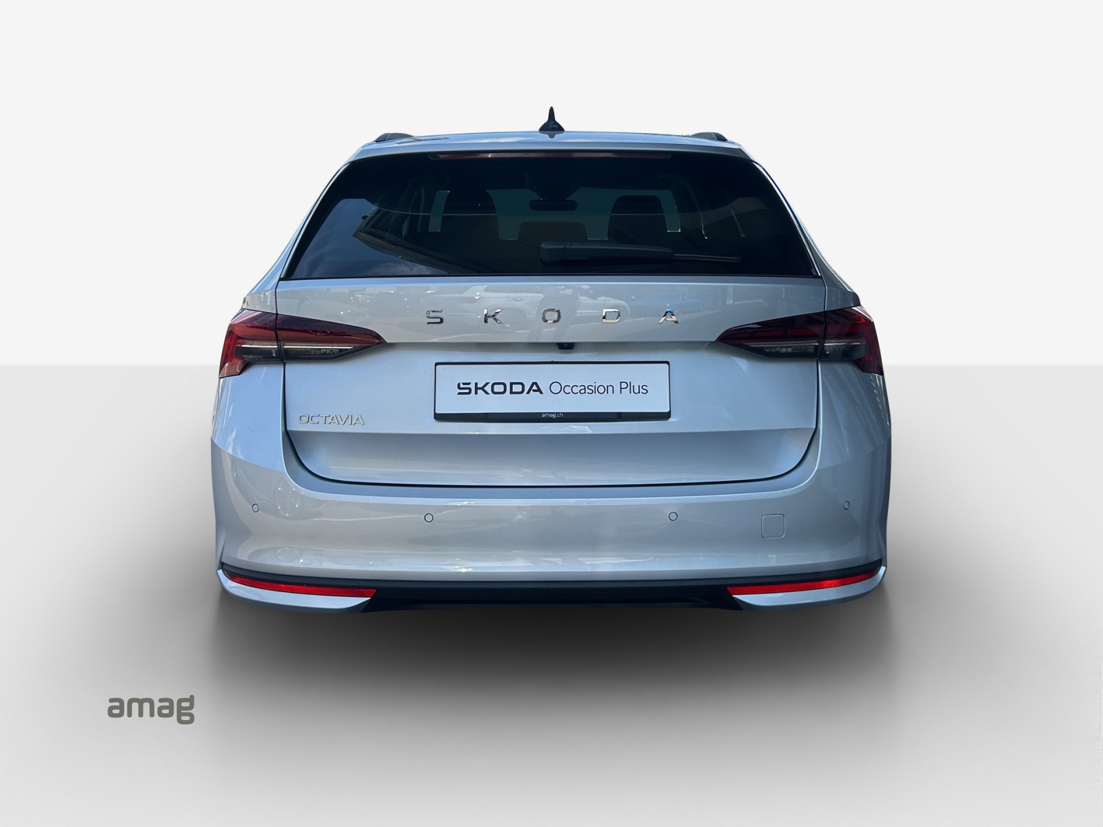 SKODA Octavia Combi 1.5 TSI mHEV DSG Dynamic-image-3