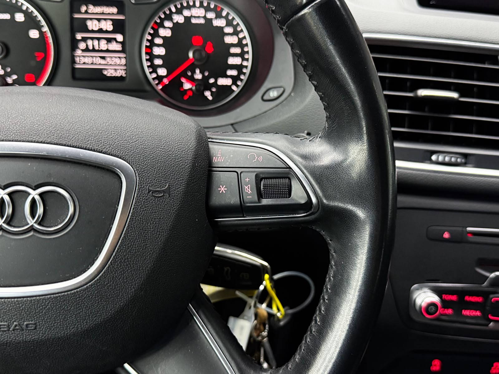 AUDI Q3 1.4 TFSI ultra sport-image-12