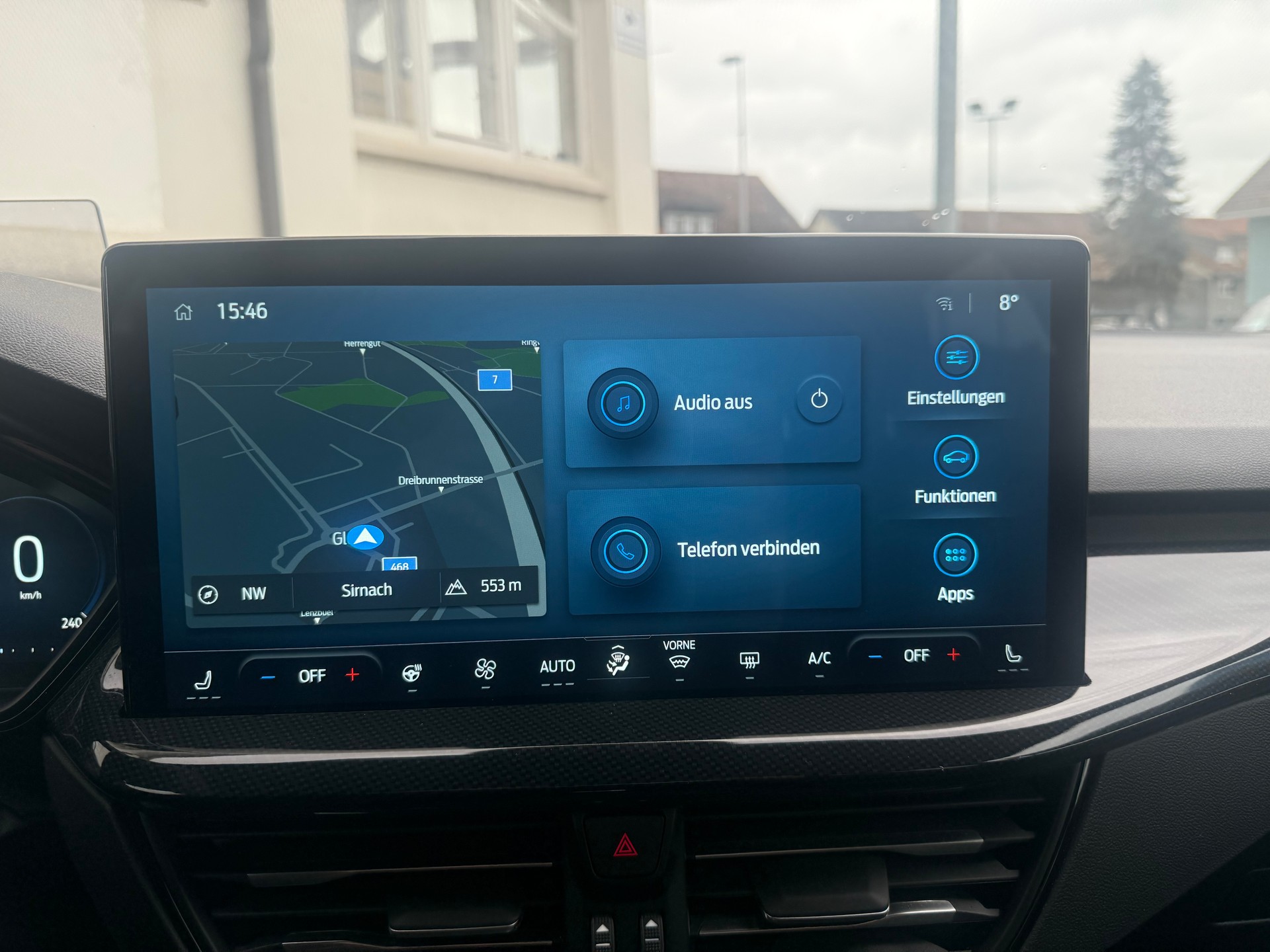 FORD Focus Station Wagon 1.0i EcoB Hybrid 155 ST-Line X-image-14
