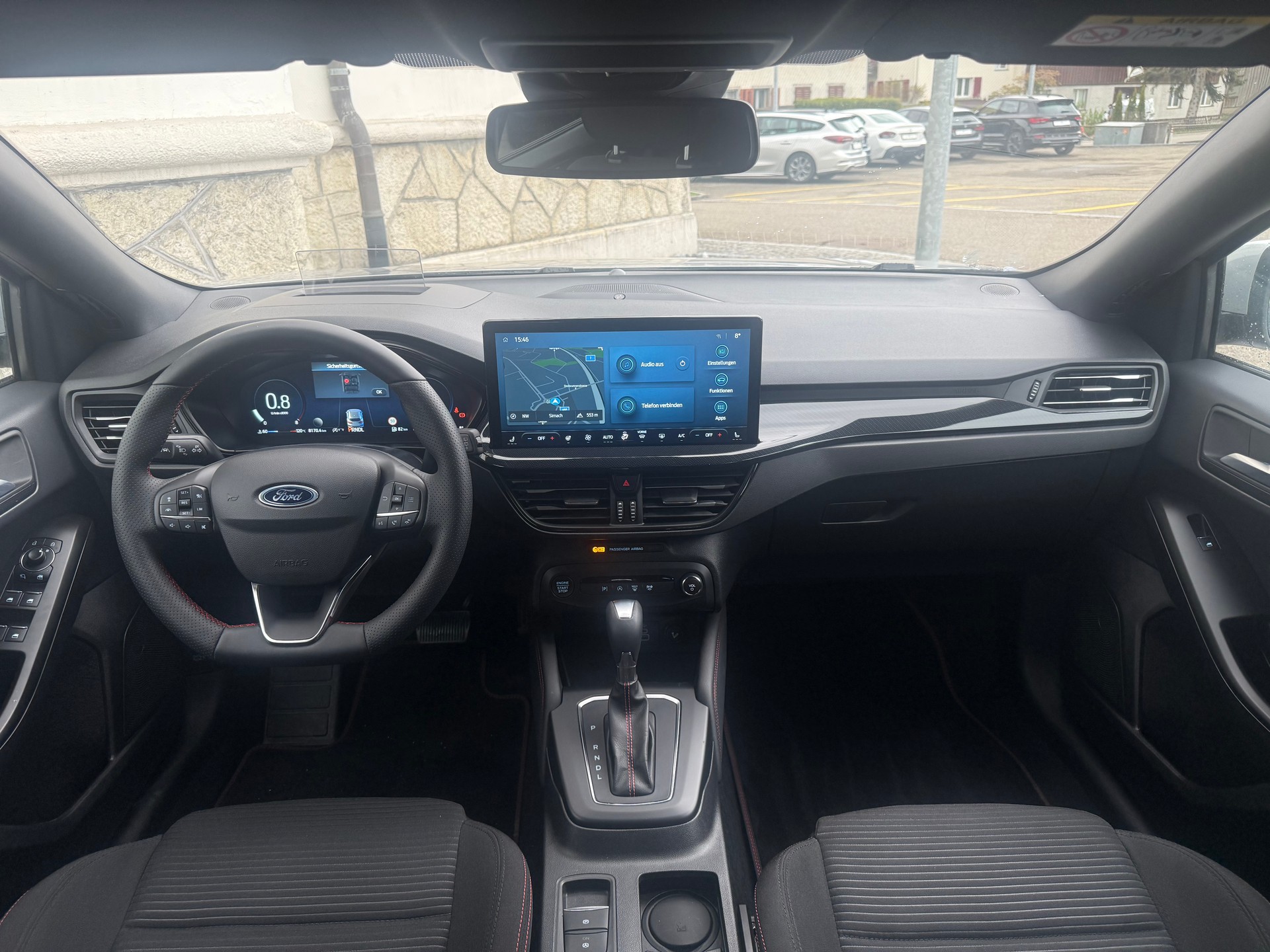 FORD Focus Station Wagon 1.0i EcoB Hybrid 155 ST-Line X-image-12