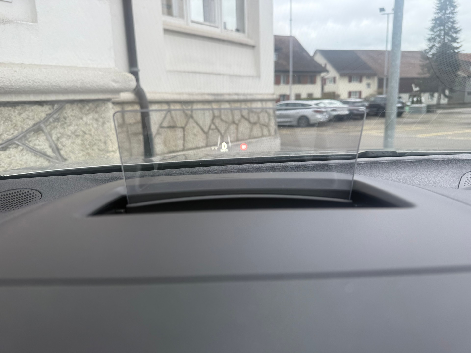 FORD Focus Station Wagon 1.0i EcoB Hybrid 155 ST-Line X-image-13