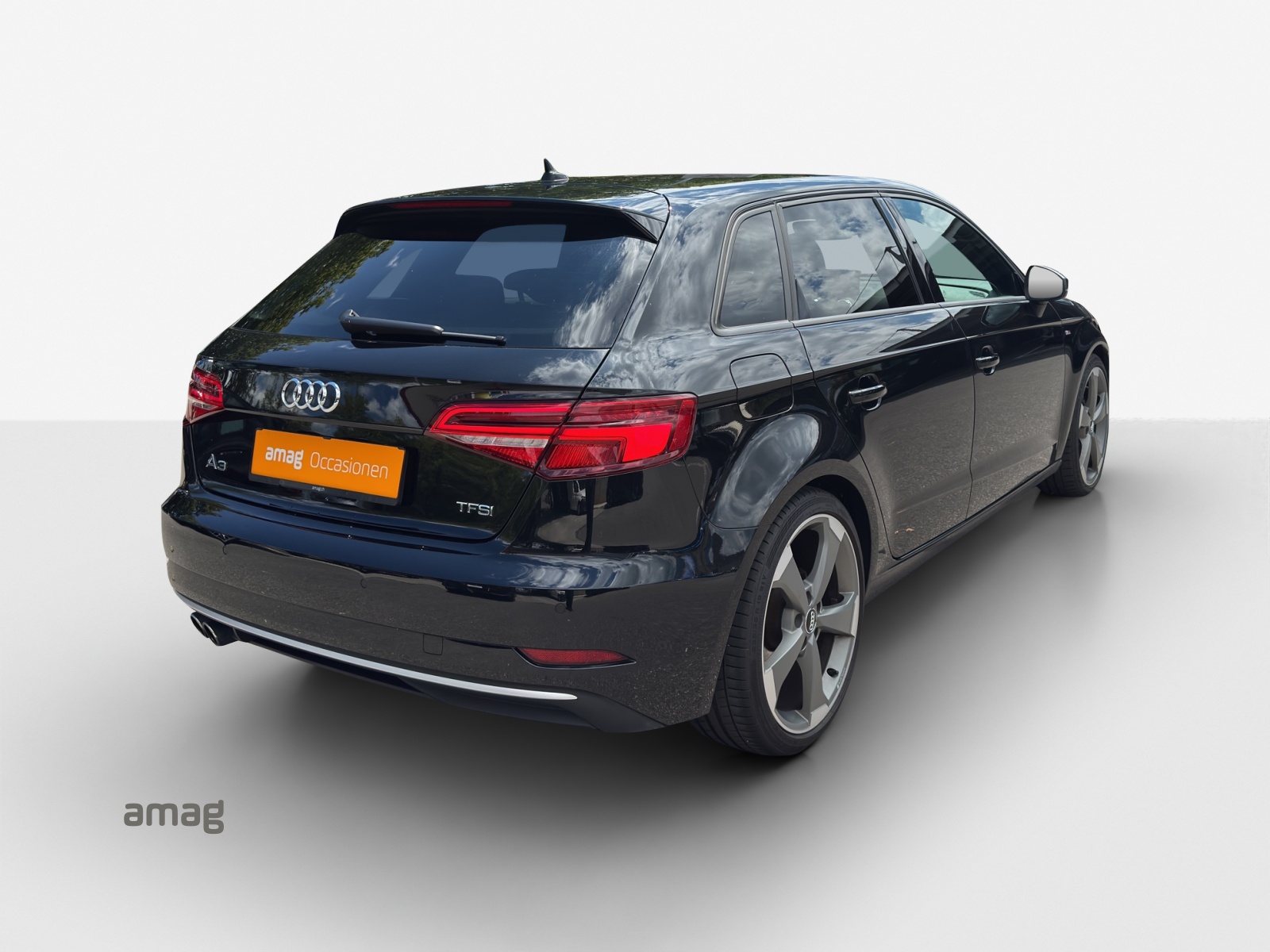 AUDI A3 Sportback 2.0 TFSI Sport-image-4