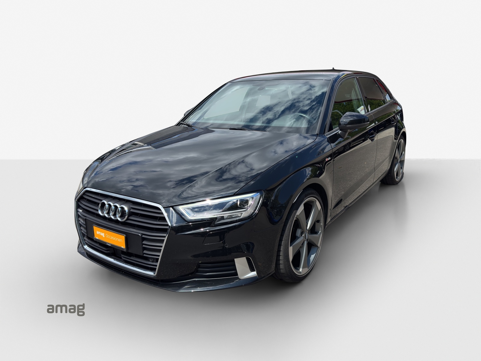 AUDI A3 Sportback 2.0 TFSI Sport-image-0