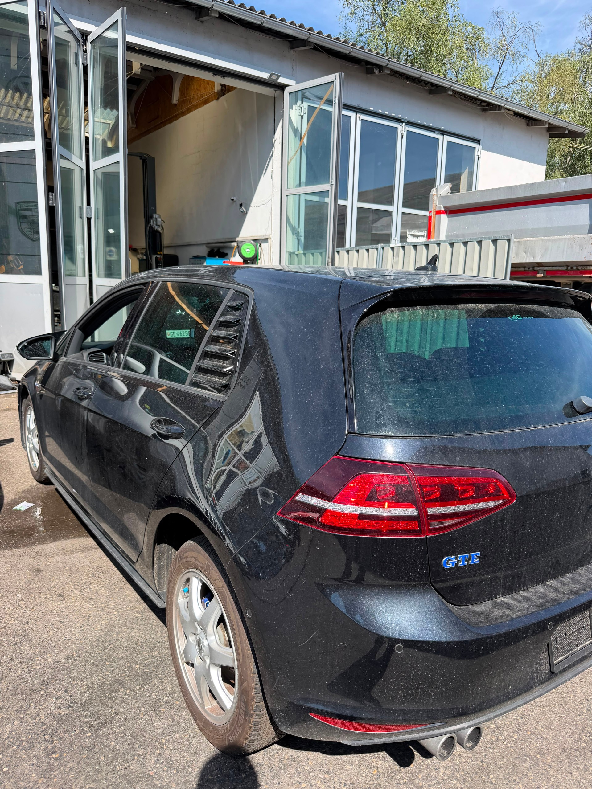 VW Golf 1.4 TSI GTE DSG-image-1