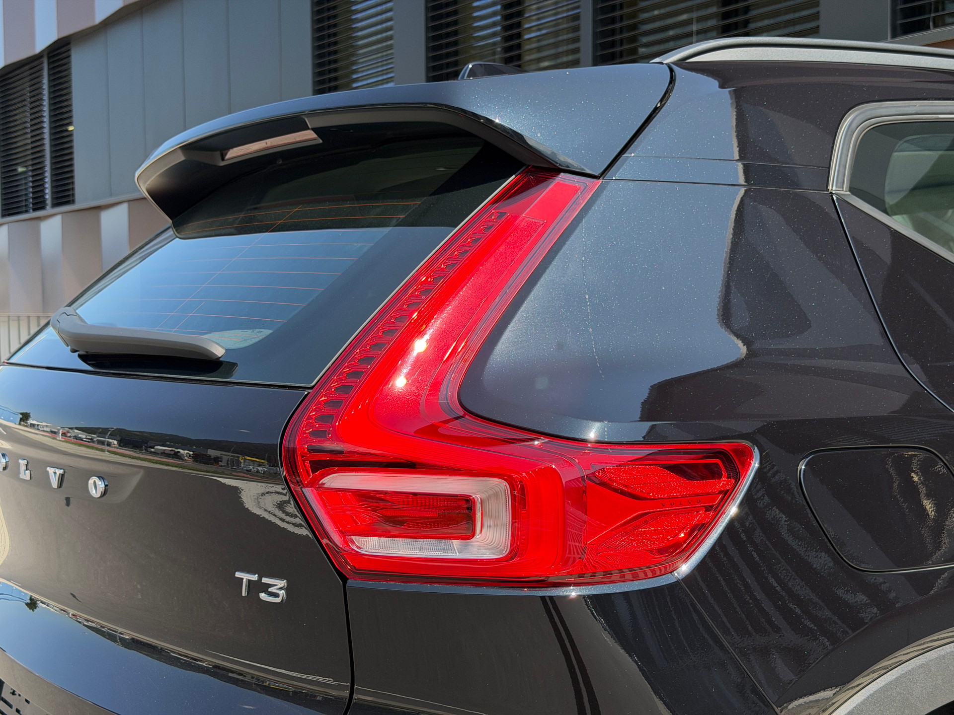 VOLVO XC40 T3 Momentum Geartronic *Assistenzpaket* *Rückfahrkamera*-image-9