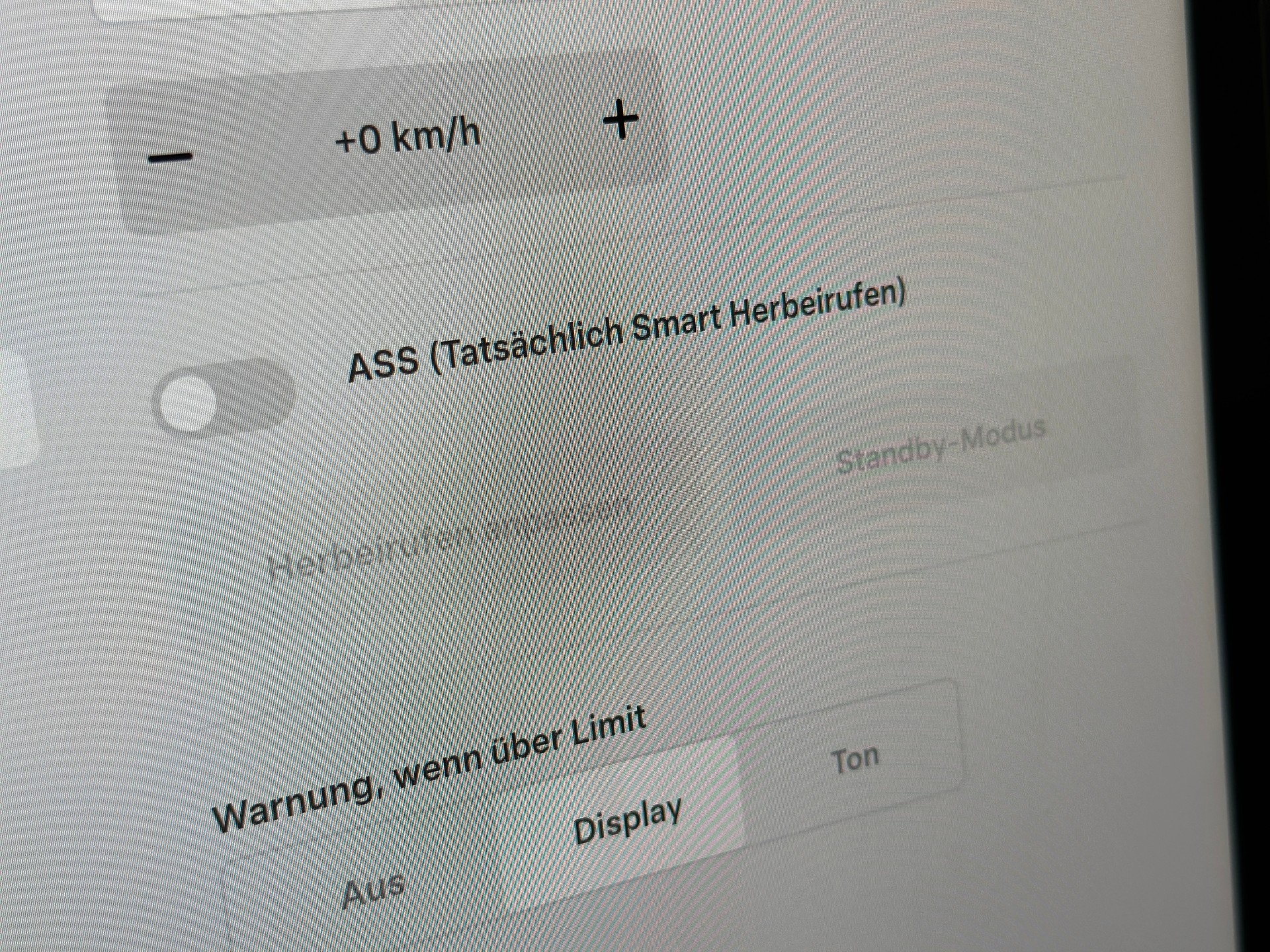 TESLA Model Y Long Range AWD (Enhanced Autopilot)-image-14