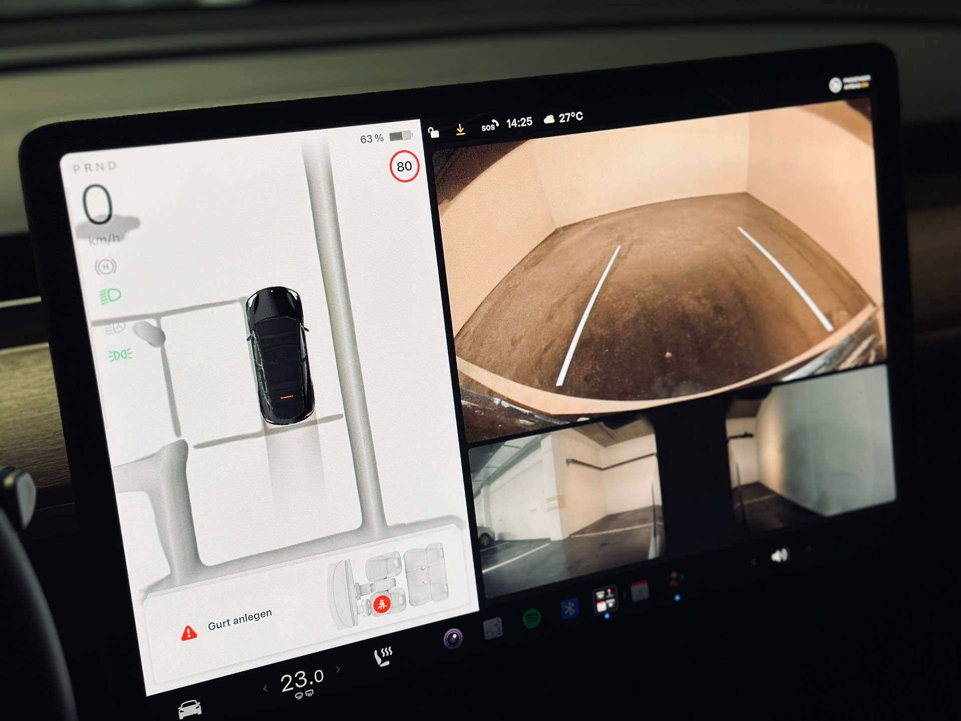 TESLA Model Y Long Range AWD (Enhanced Autopilot)-image-11
