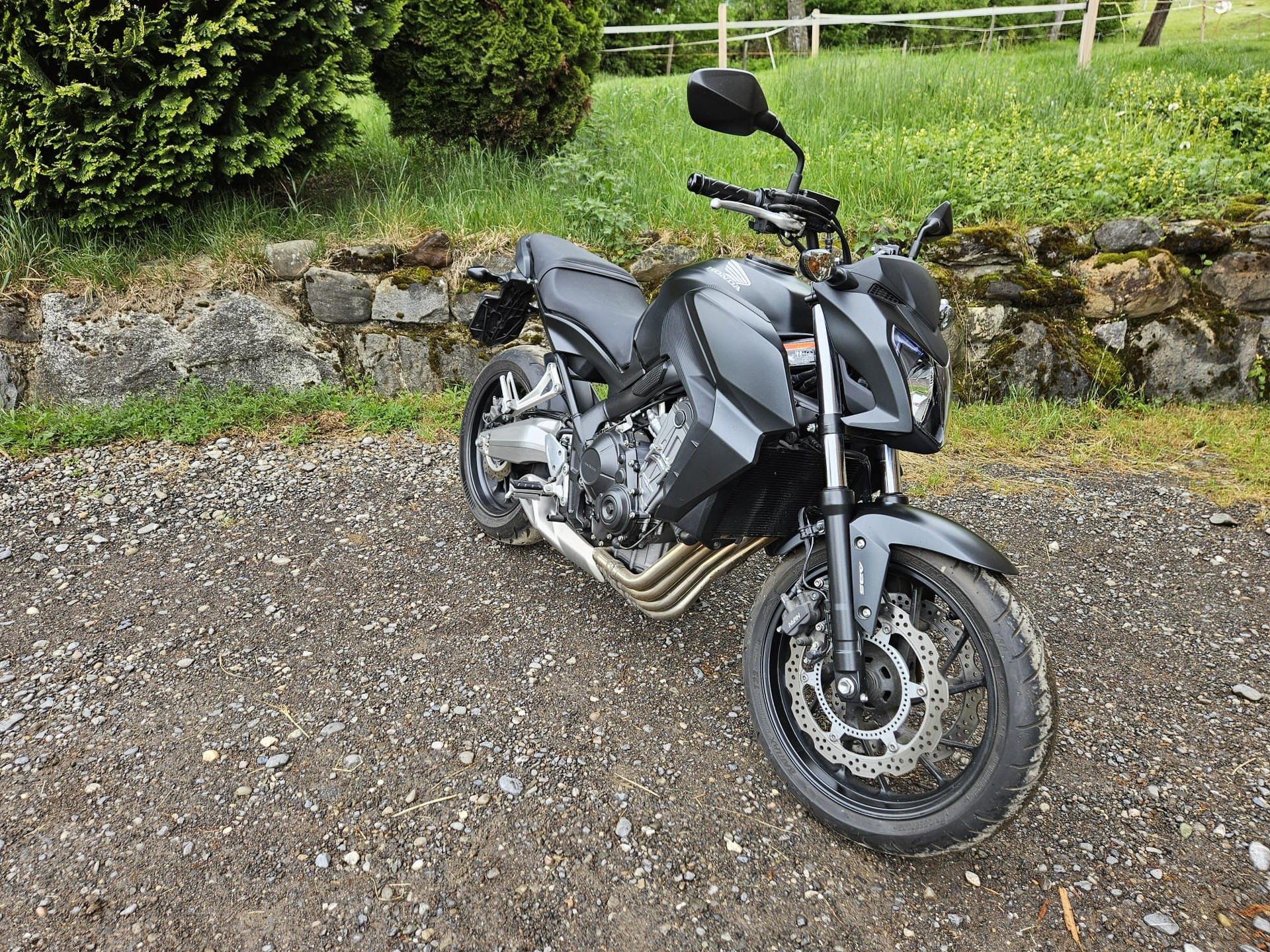 HONDA CB 650 F ABS-showroom-element-3