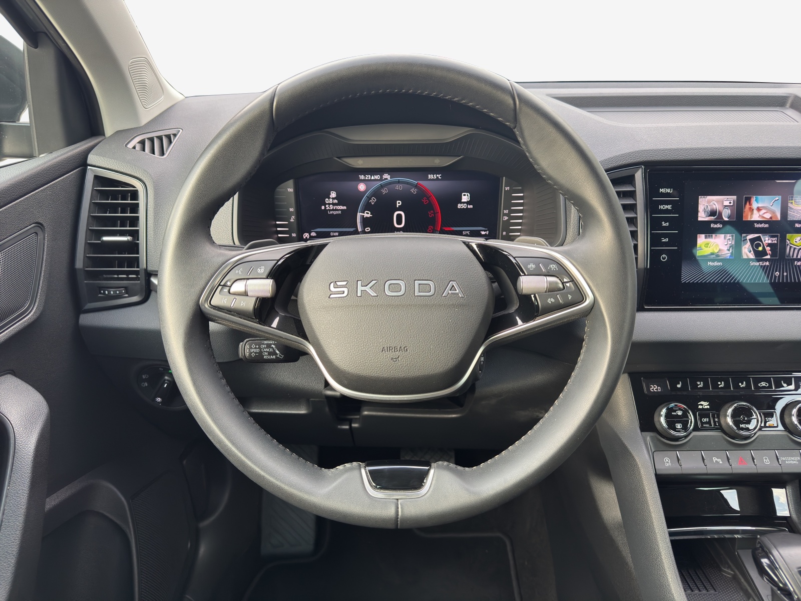 SKODA Karoq 2.0 TDI CR Selection 4x4 DSG-image-9