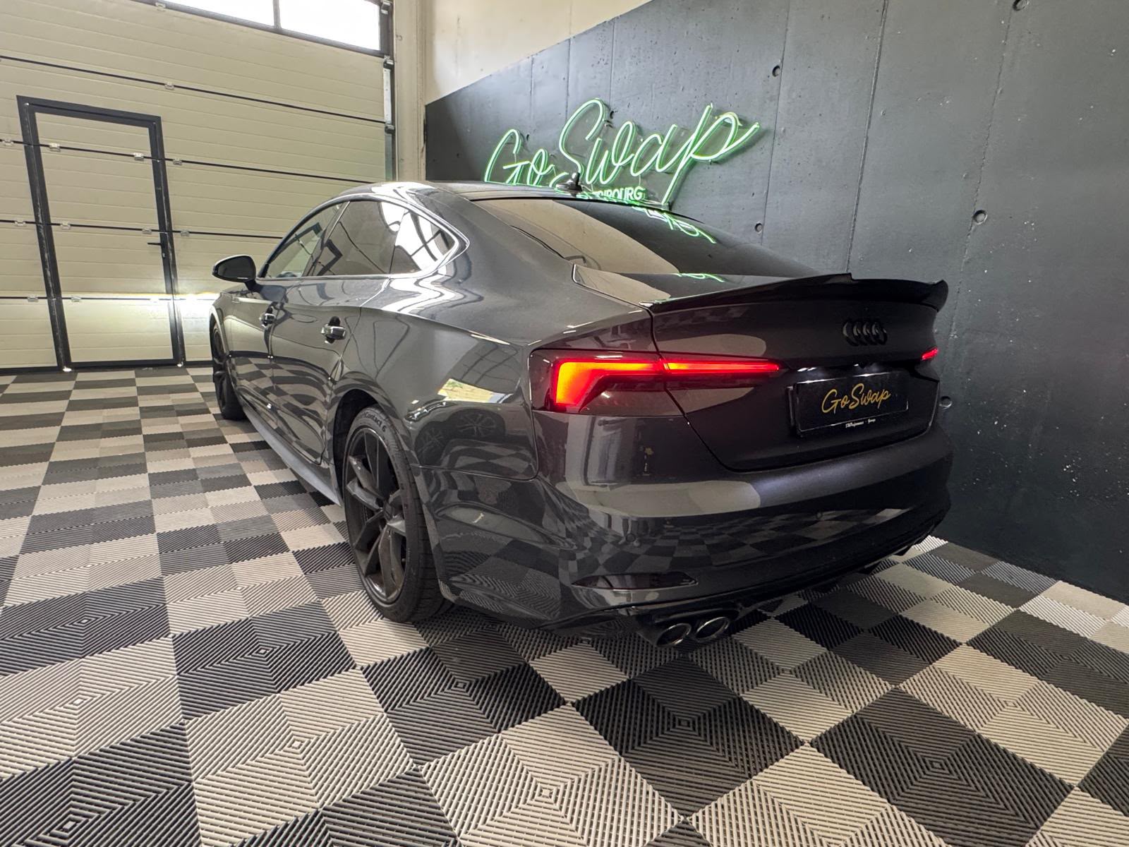 AUDI Audi A5 Sportback 2.0 TDI Quattro-image-3
