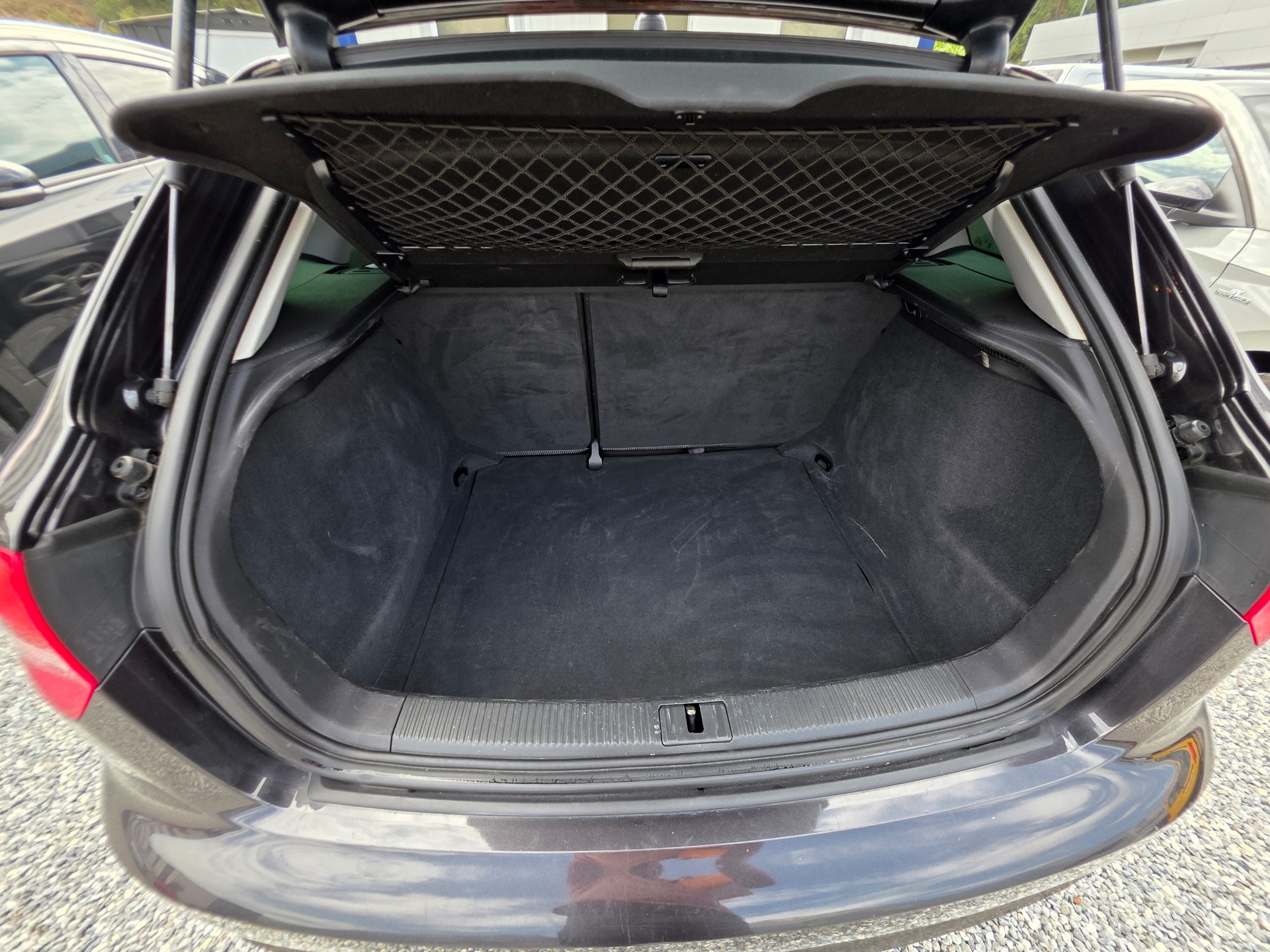 AUDI A3 Sportback 1.4 TFSI Ambition-image-10