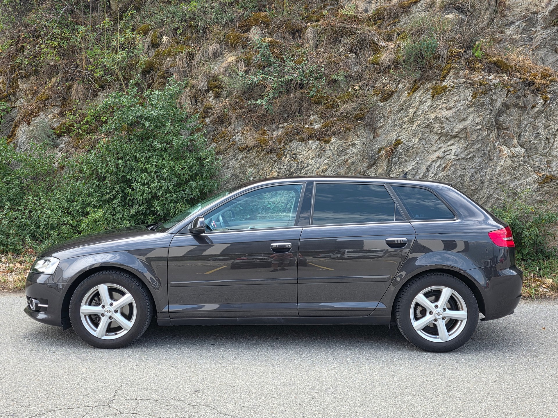 AUDI A3 Sportback 1.4 TFSI Ambition-image-1