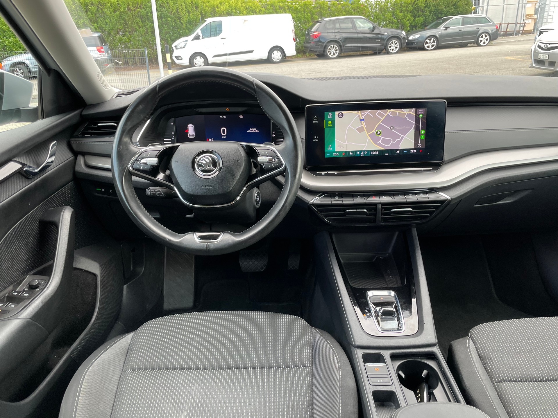 SKODA Octavia Combi 2.0 TDI DSG Ambition 4x4 * neue Bremsen vorne und hinten *-image-14