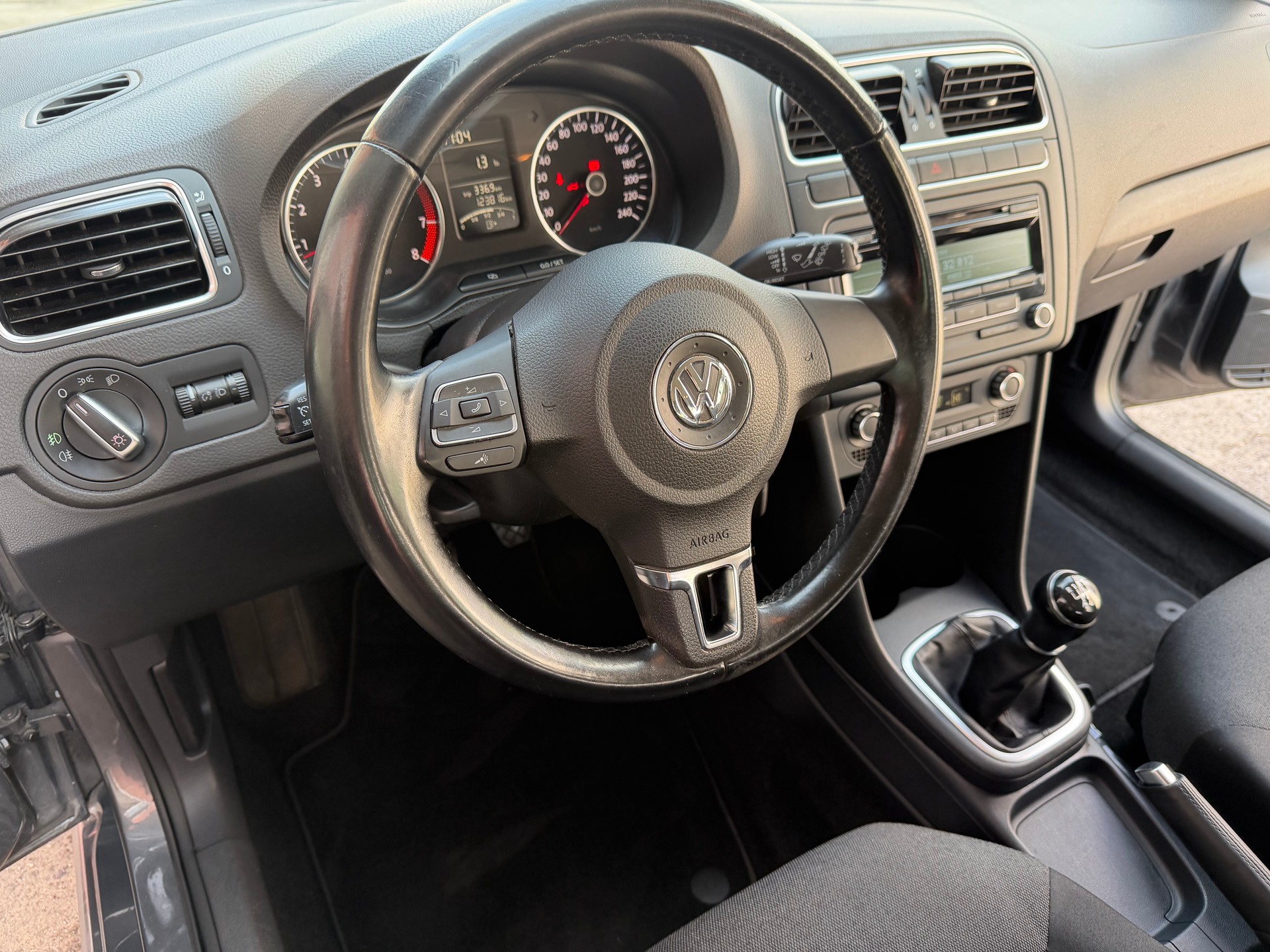 VW Polo 1.2 TSI Comfortline-image-9