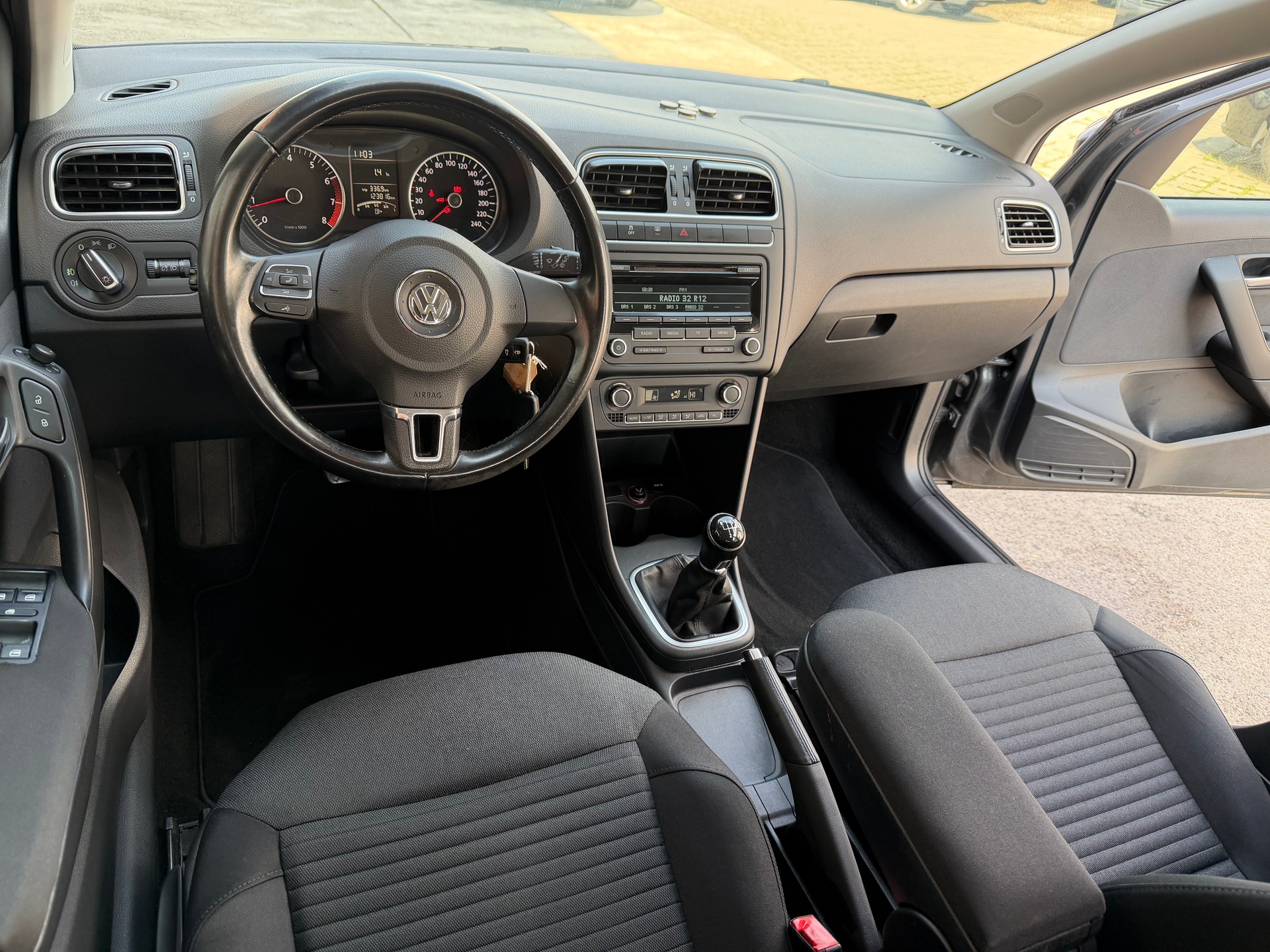 VW Polo 1.2 TSI Comfortline-image-8