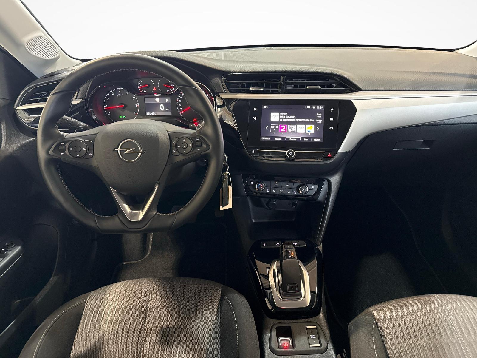OPEL Corsa 1.2 T Edition-image-8