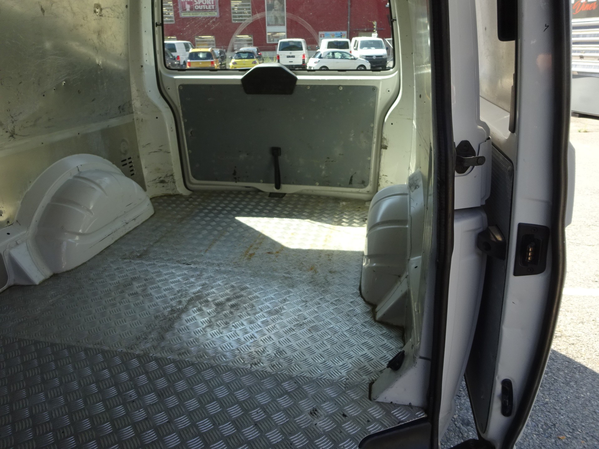 VW T6 2.0 TDI 4Motion DSG-image-21