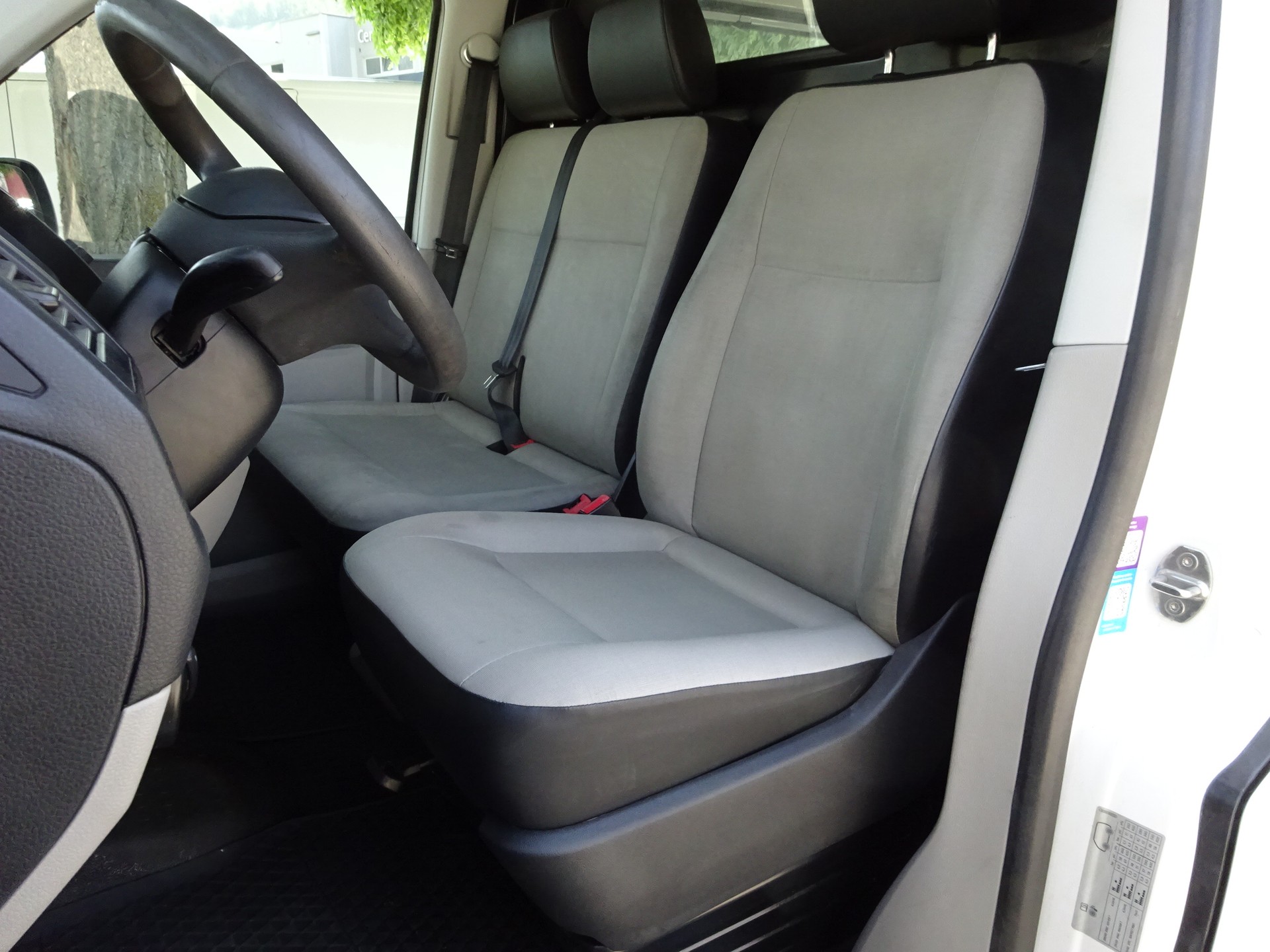 VW T6 2.0 TDI 4Motion DSG-image-13