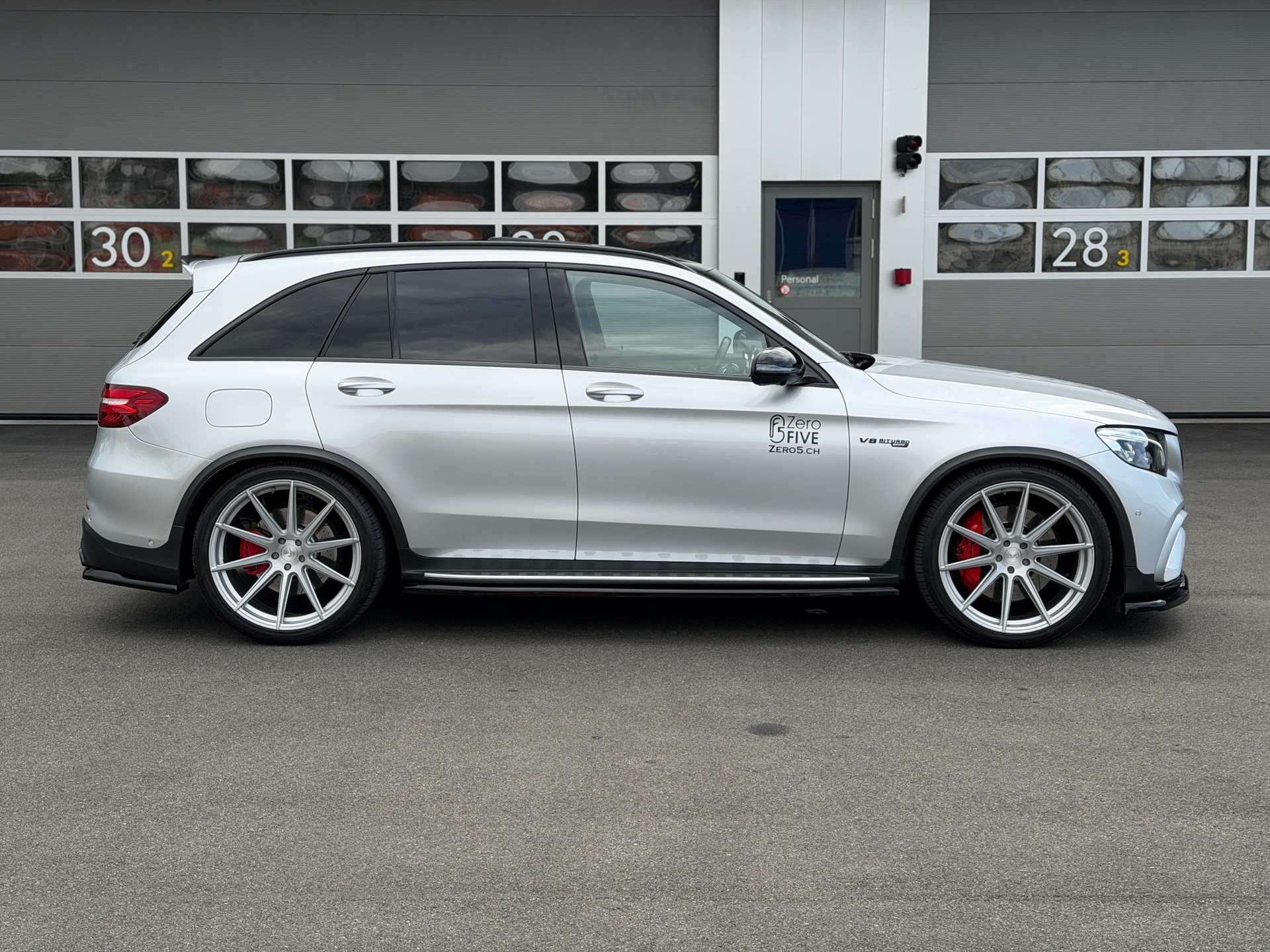 MERCEDES-BENZ GLC 63 S AMG 4Matic+ 9G-Tronic-image-3