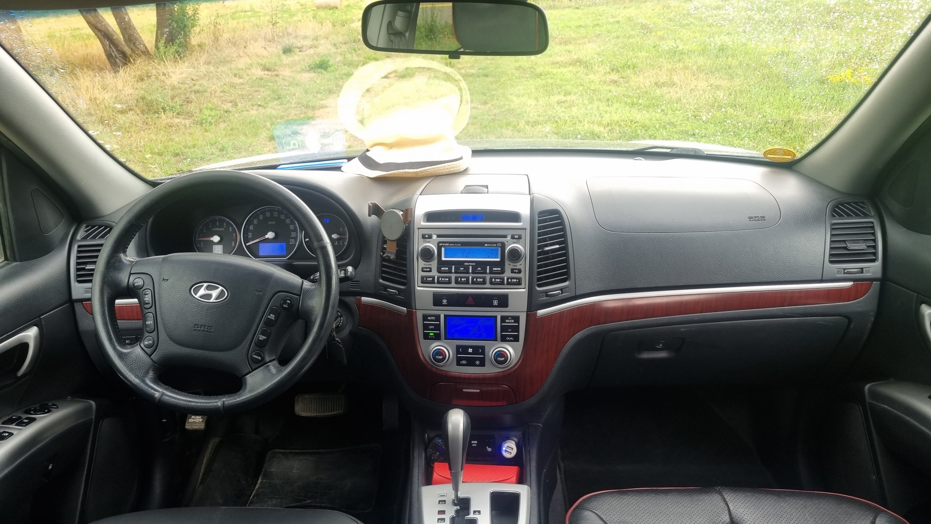 HYUNDAI Santa Fe 2.7 V6 Premium 4WD-image-10