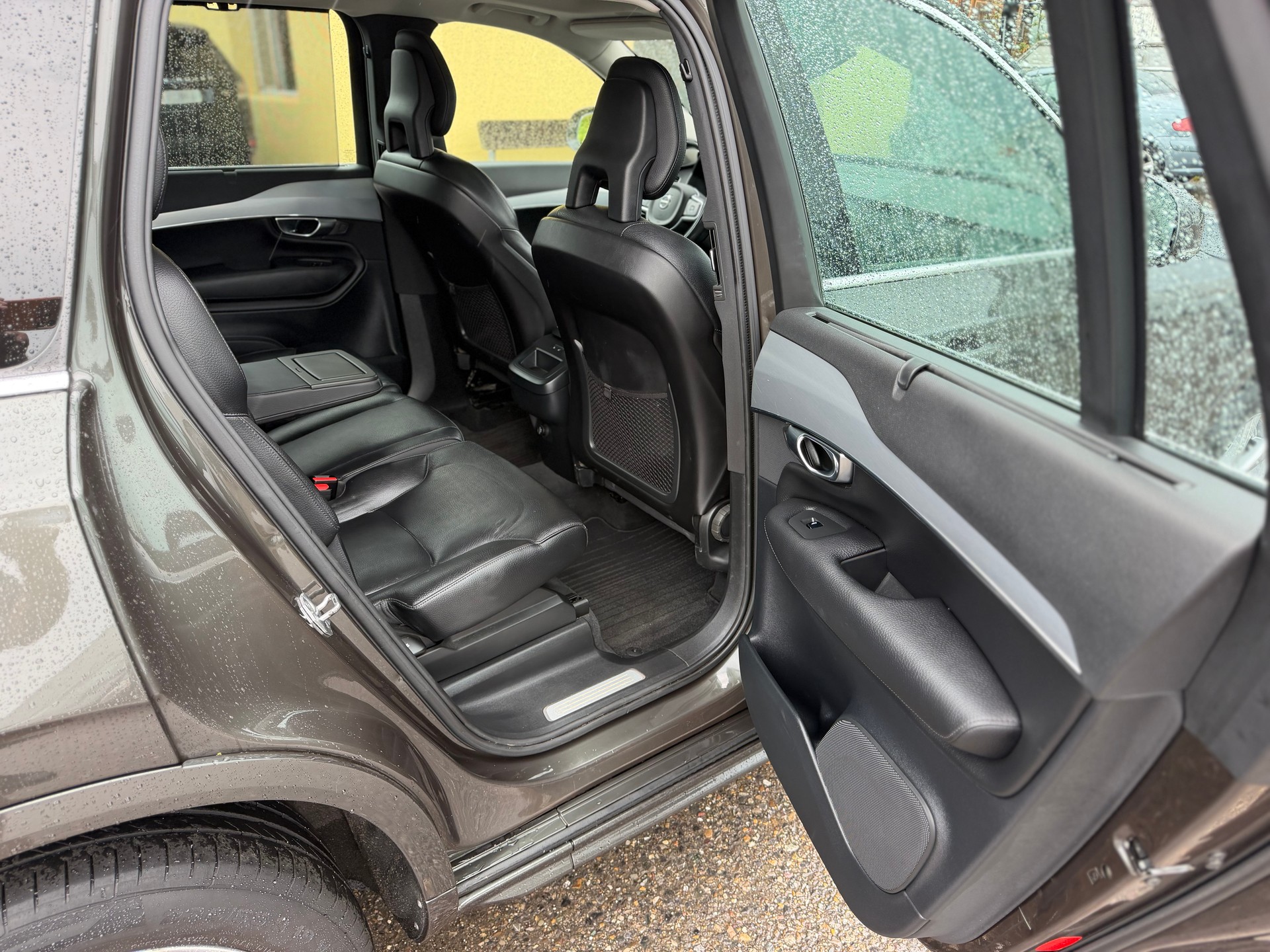 VOLVO XC90 D5 AWD Inscription Geartronic-image-9