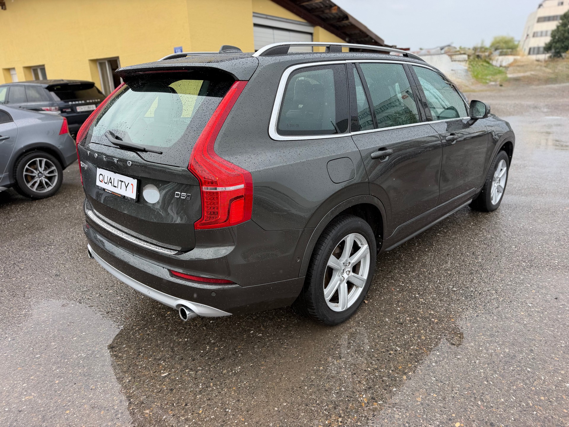 VOLVO XC90 D5 AWD Inscription Geartronic-image-4