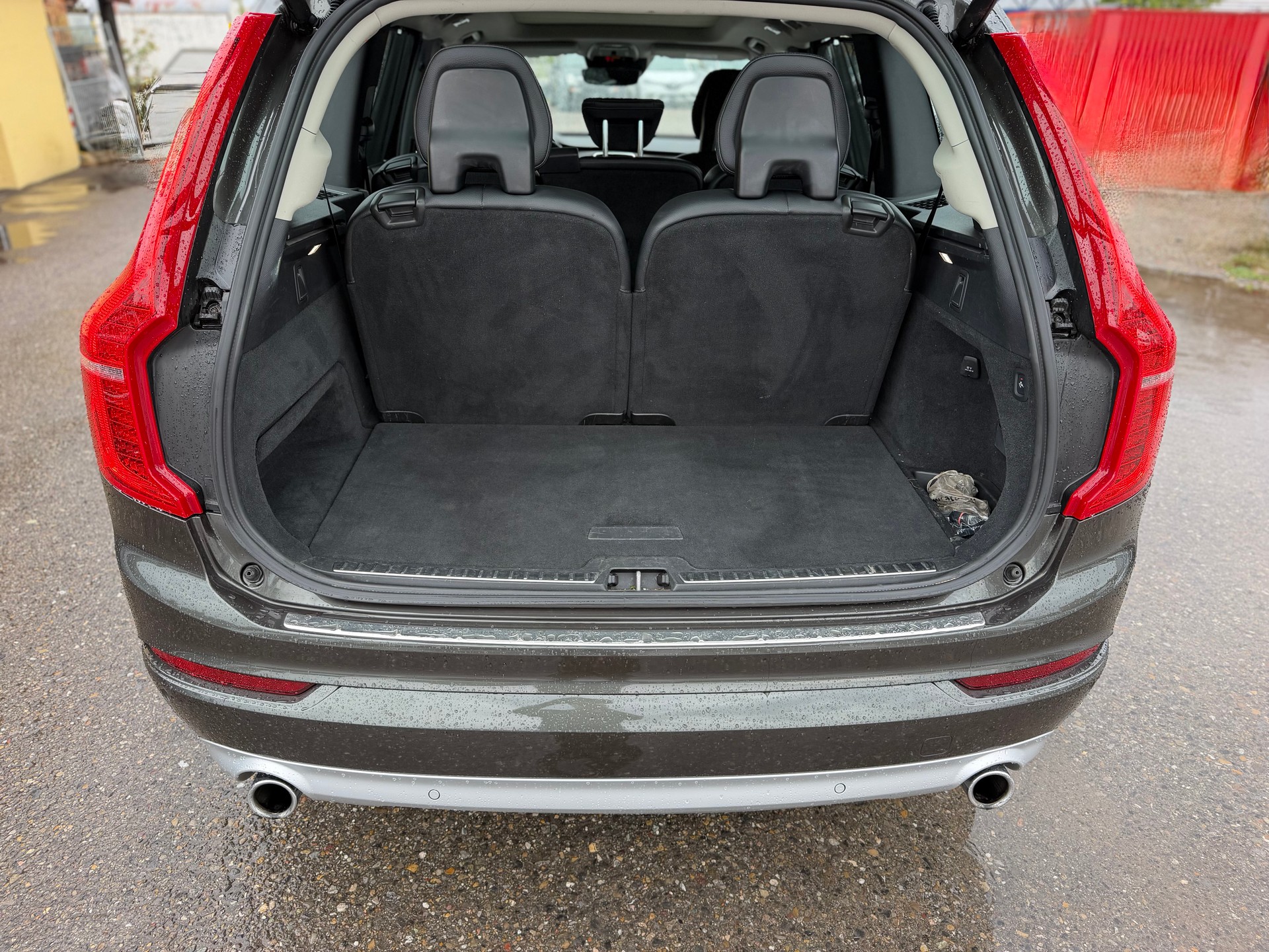 VOLVO XC90 D5 AWD Inscription Geartronic-image-8