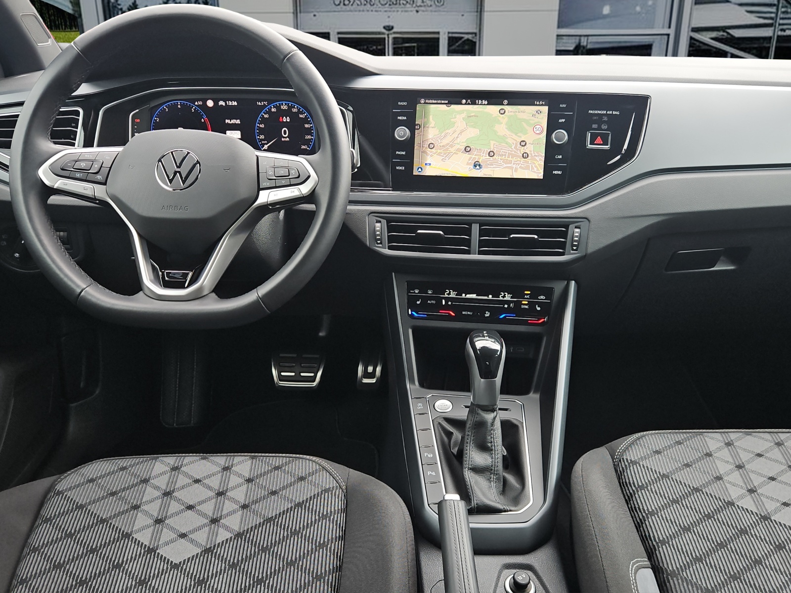 VW Polo 1.0 TSI R-Line DSG-image-14