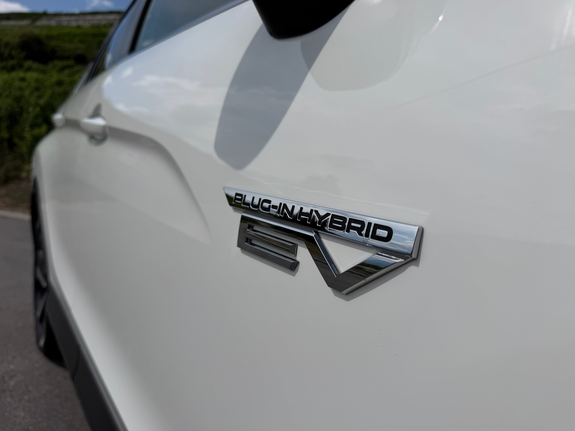 MITSUBISHI Cross 2.4 PHEV Style Business 4WD-image-9