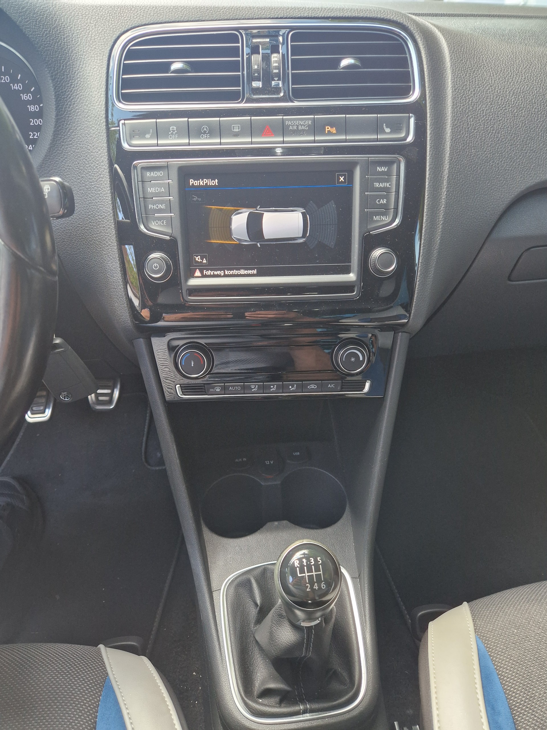 VW Polo 1.4 TSI ACT BlueGT-image-7