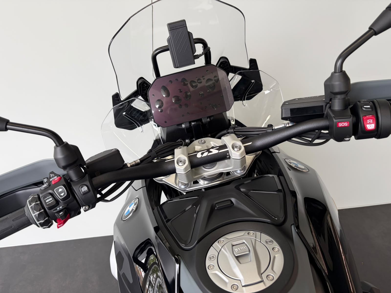 BMW R 1300 GS-image-10