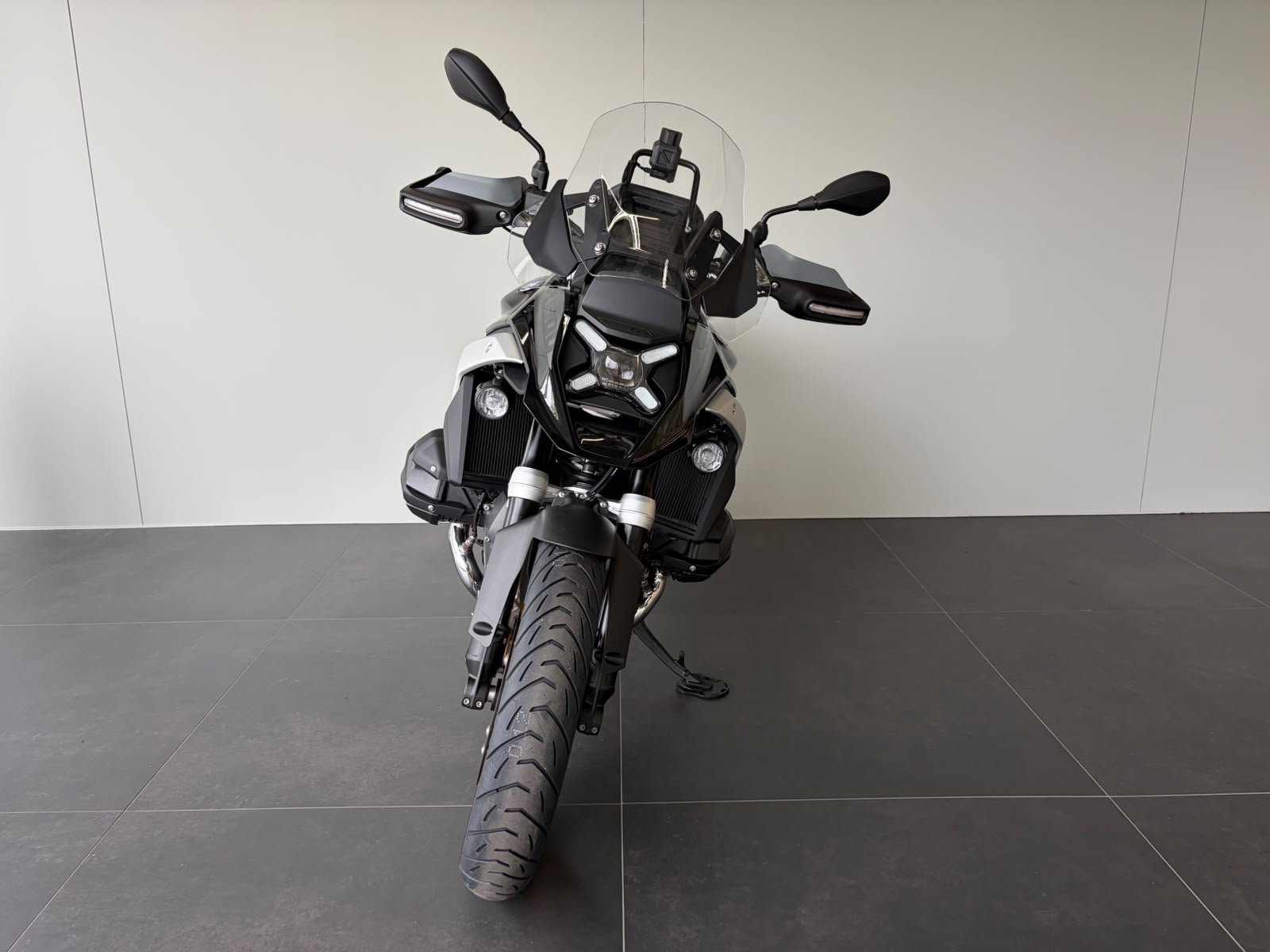 BMW R 1300 GS-image-4