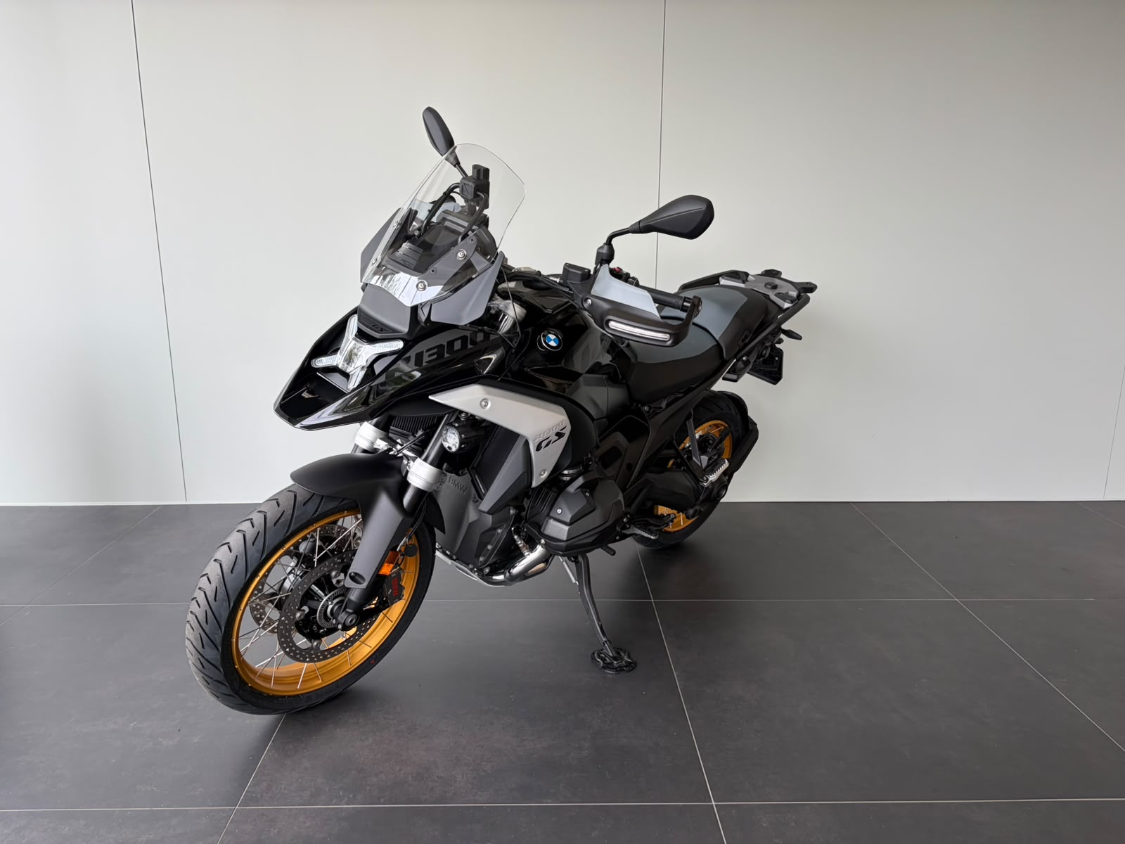 BMW R 1300 GS-image-5