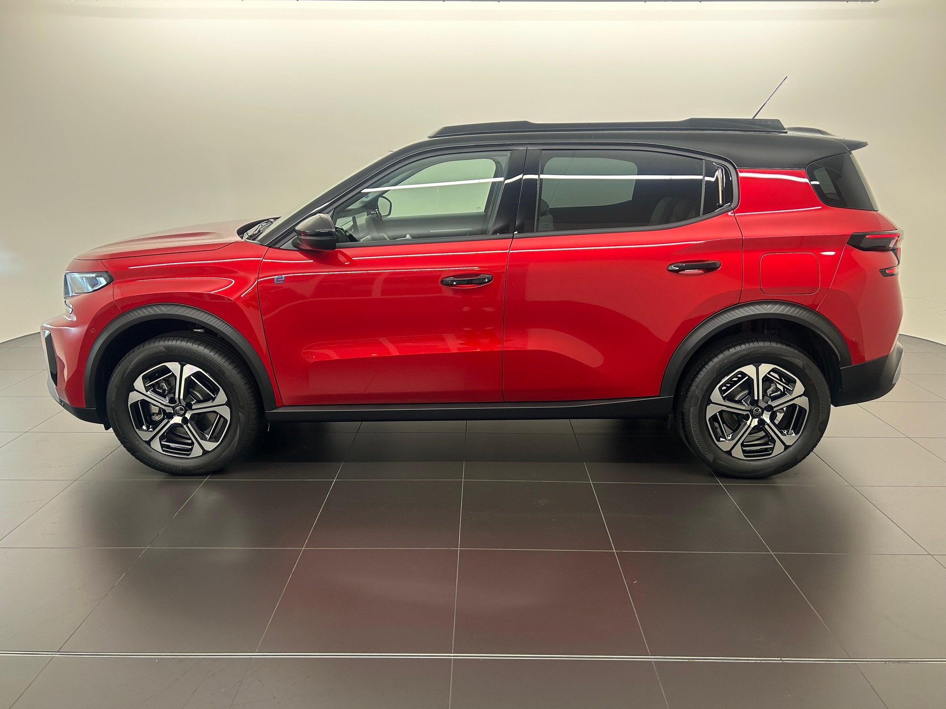 CITROEN e-C3 Aircross Max-image-2