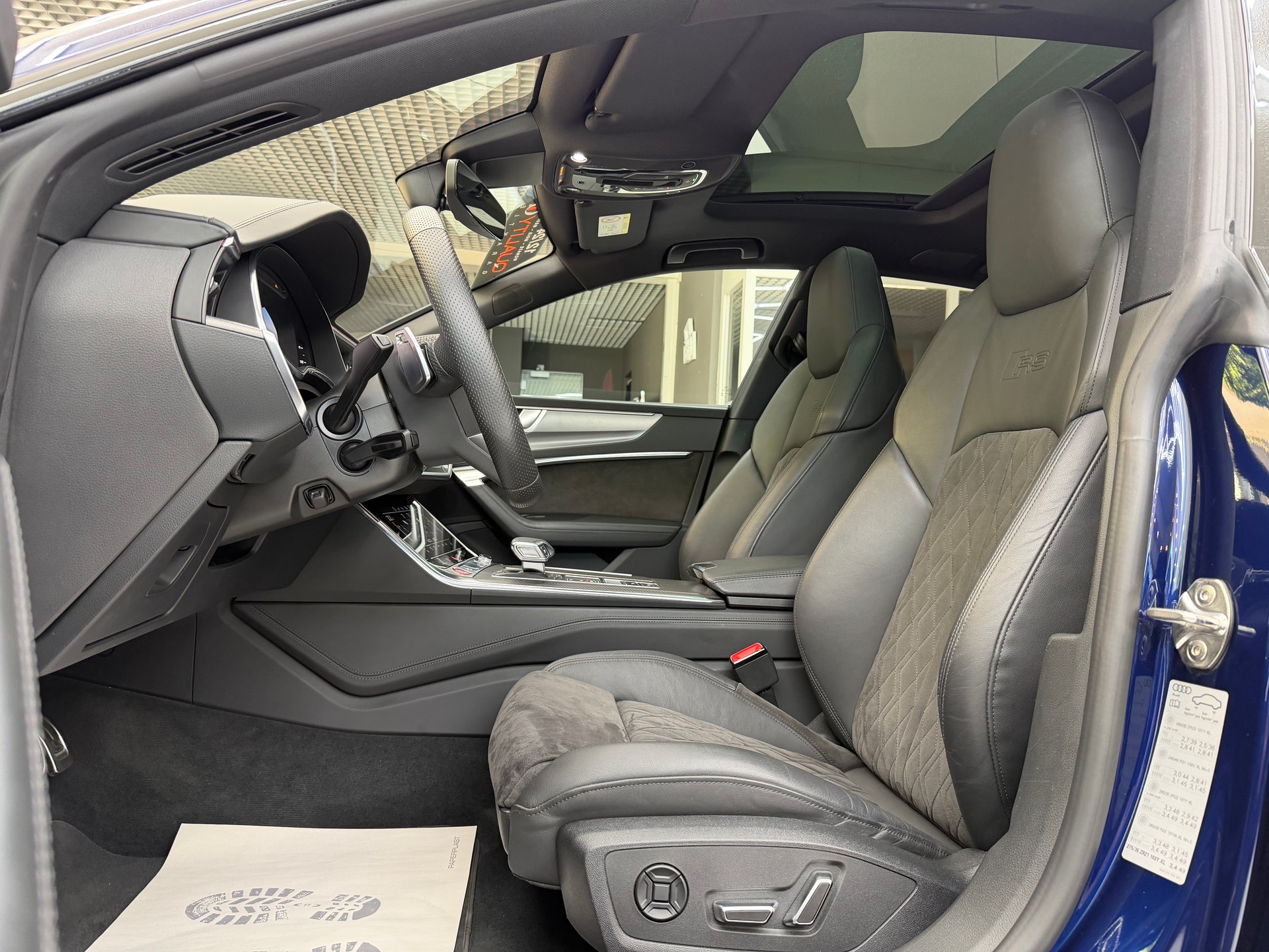 AUDI RS7 4.0 V8 TFSI quattro T-Tronic-image-12