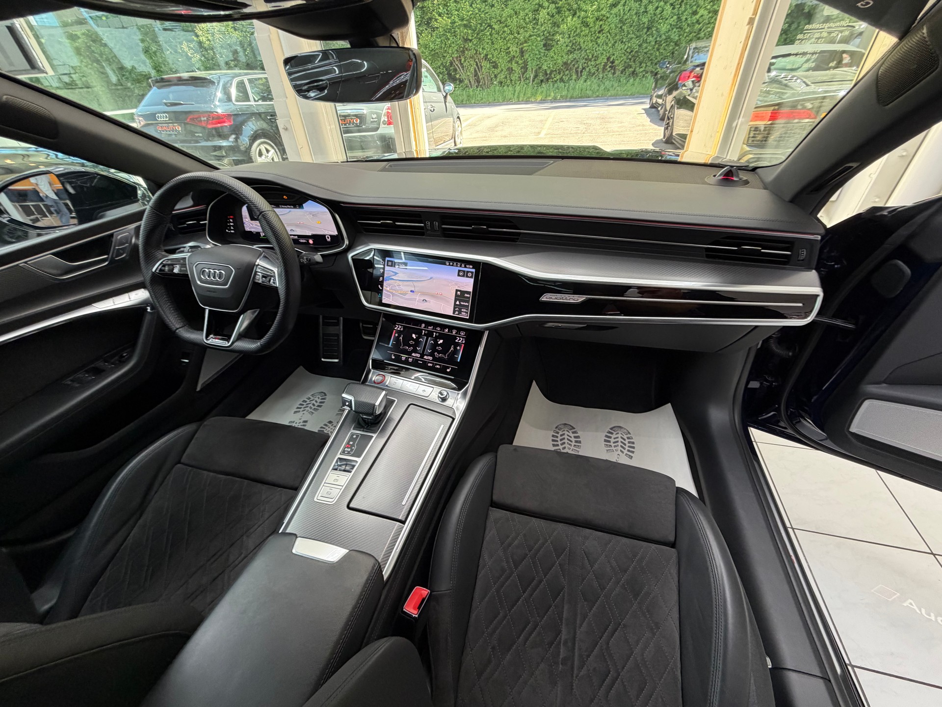 AUDI RS7 4.0 V8 TFSI quattro T-Tronic-image-15