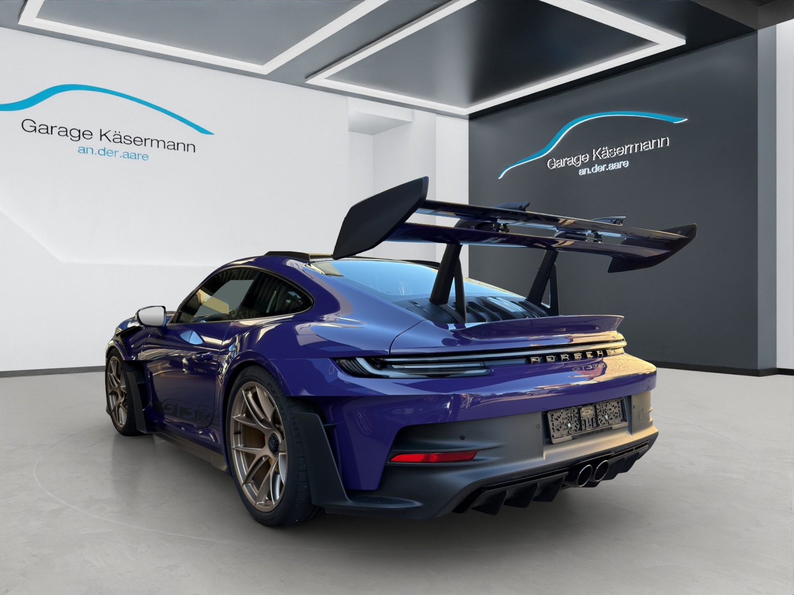 PORSCHE 911 GT3 RS-image-6