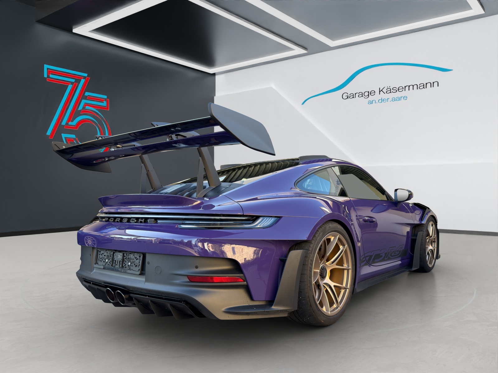 PORSCHE 911 GT3 RS-image-4