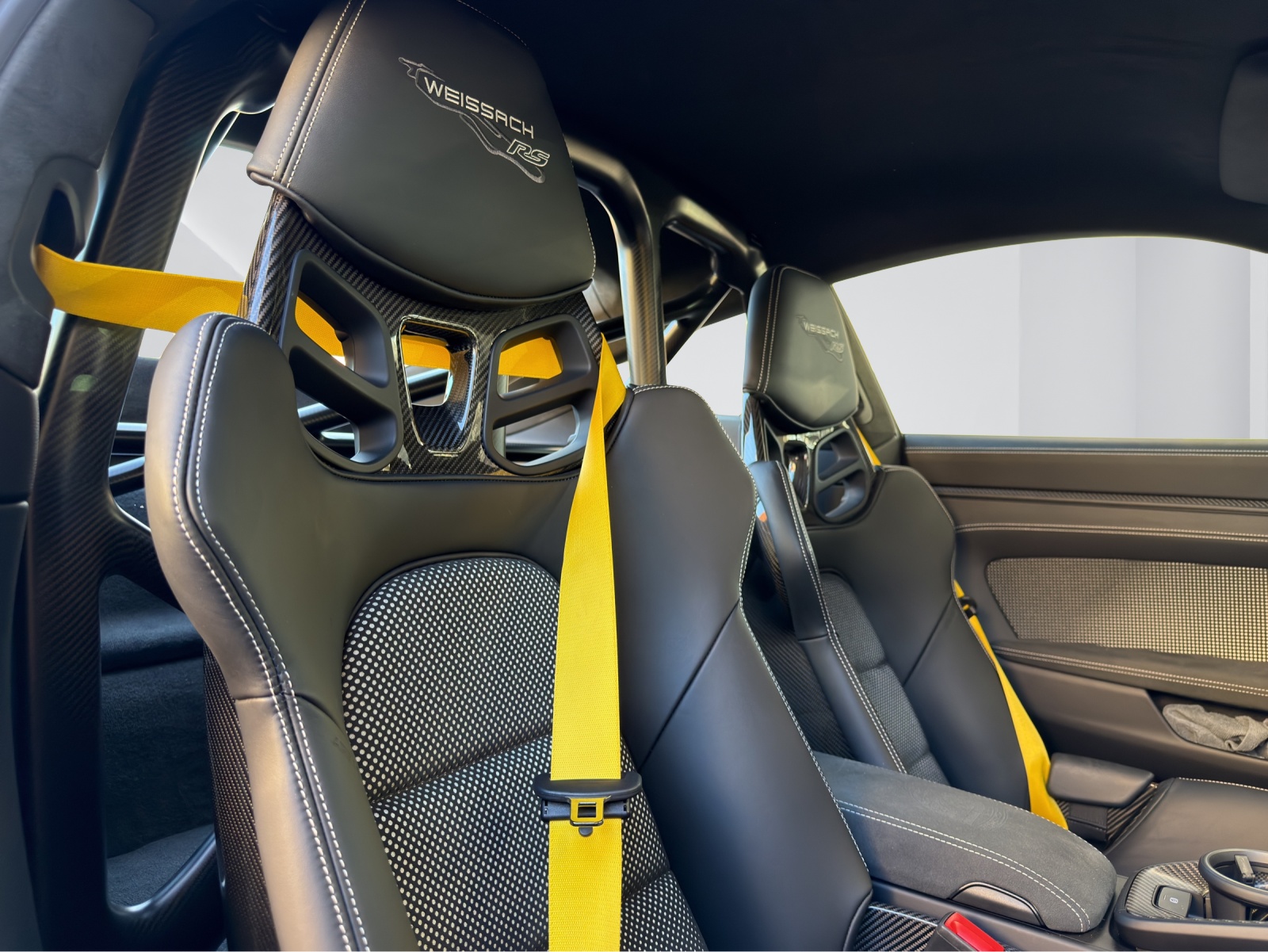 PORSCHE 911 GT3 RS-image-13