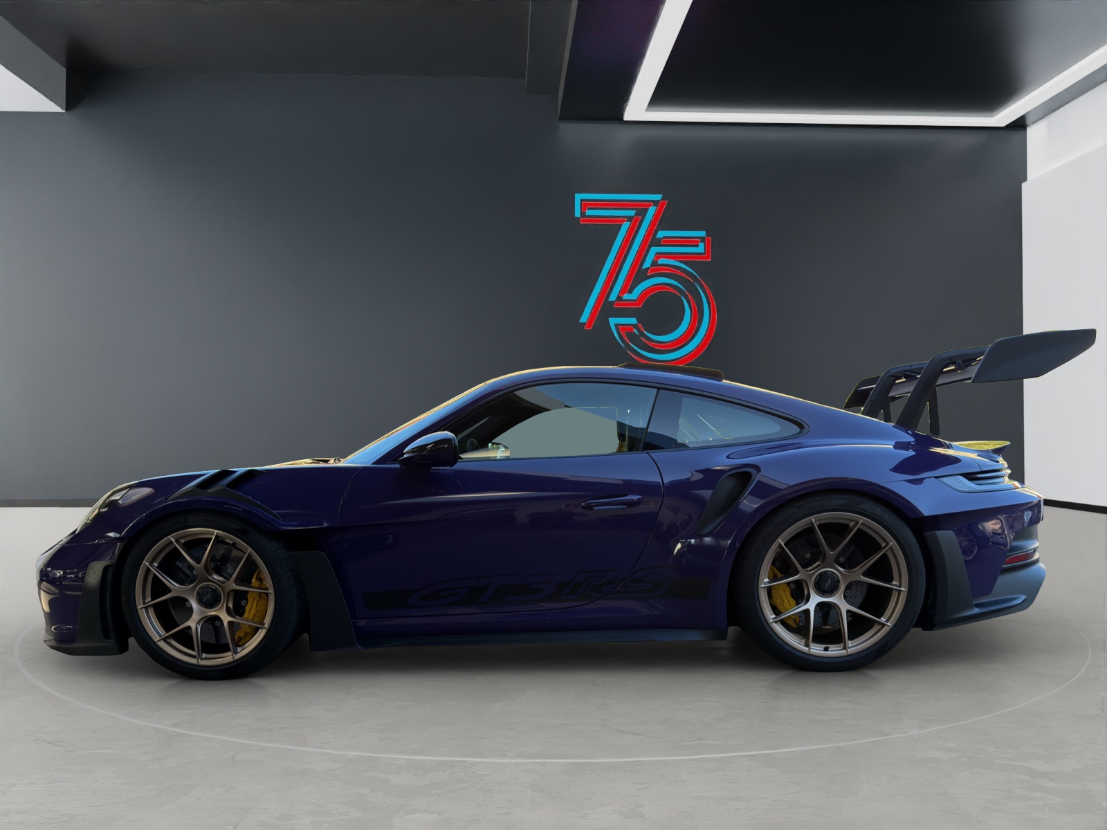 PORSCHE 911 GT3 RS-image-7