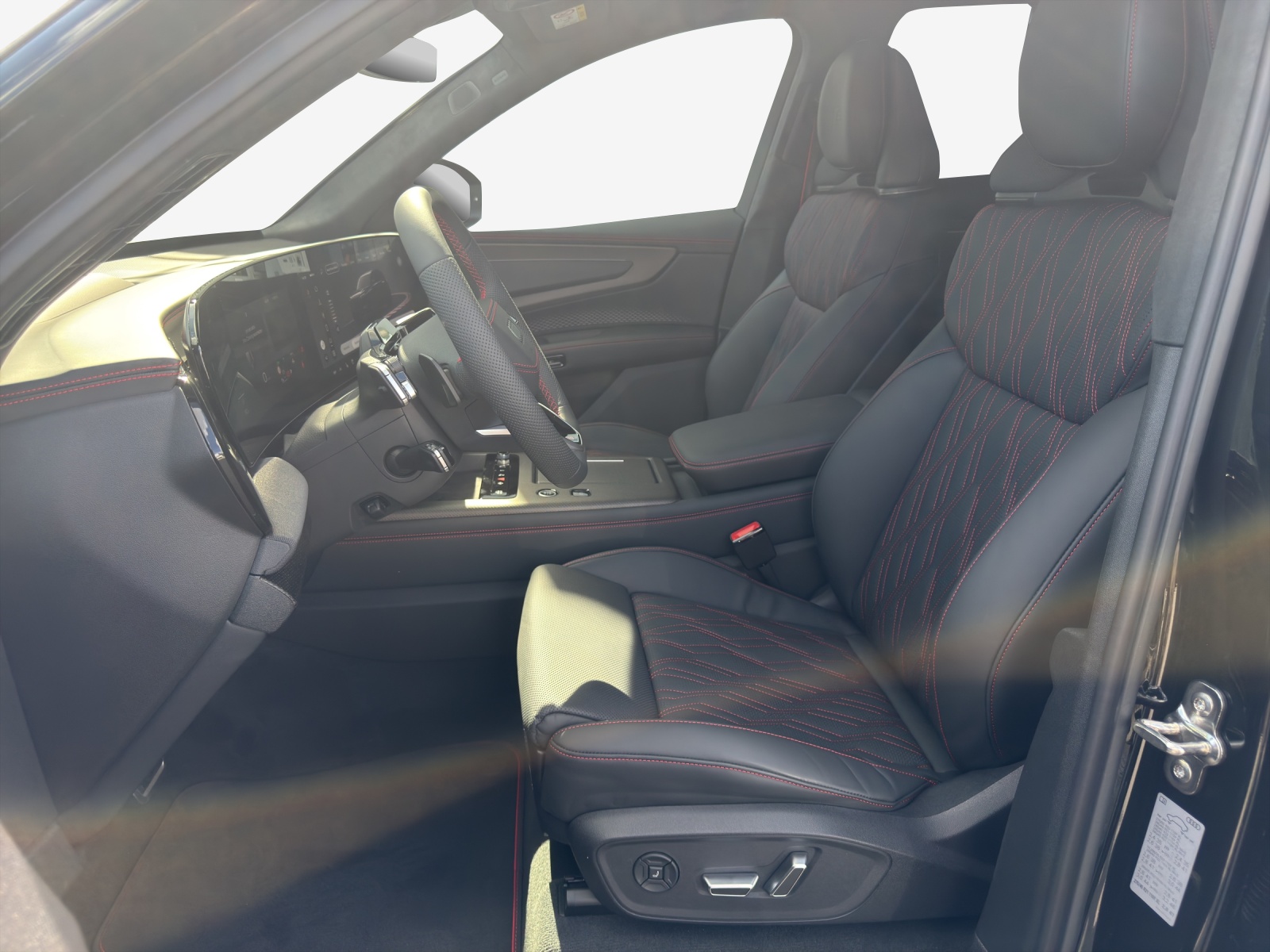 AUDI Q7 SUV TDI quattro 220 kW-image-7