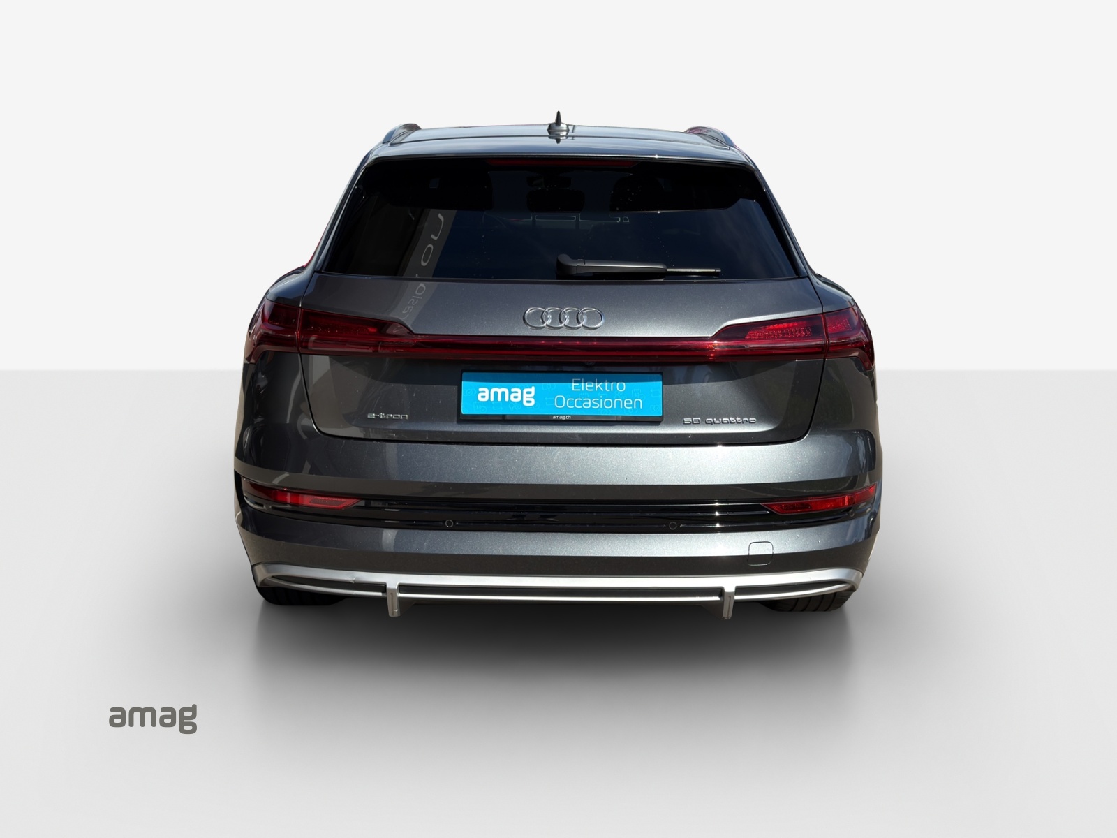AUDI e-tron 50 S Line Attraction quattro-image-3