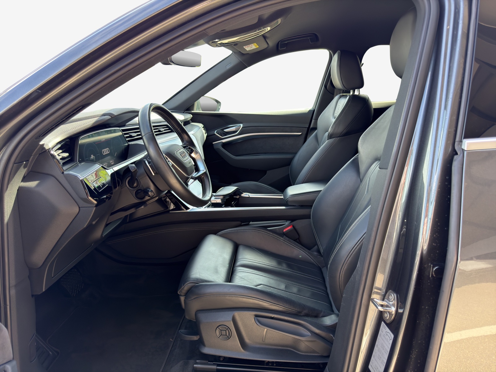 AUDI e-tron 50 S Line Attraction quattro-image-7