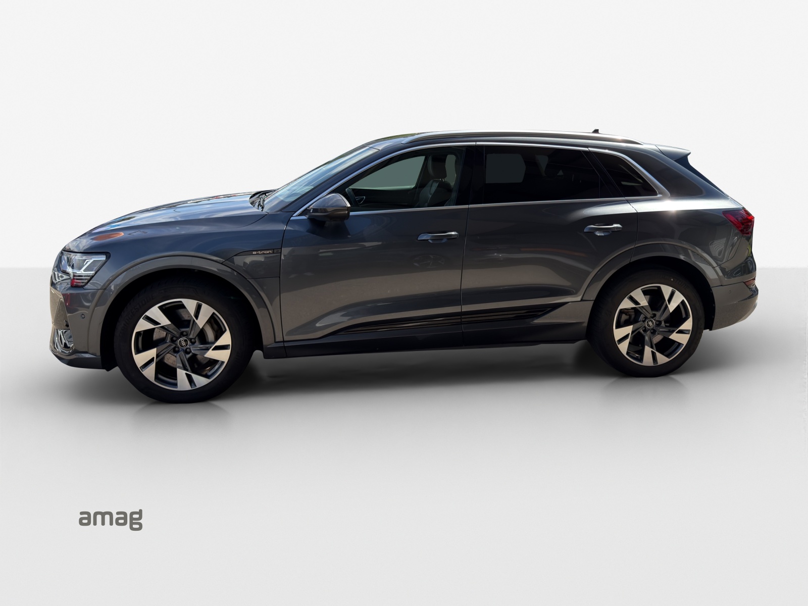AUDI e-tron 50 S Line Attraction quattro-image-1