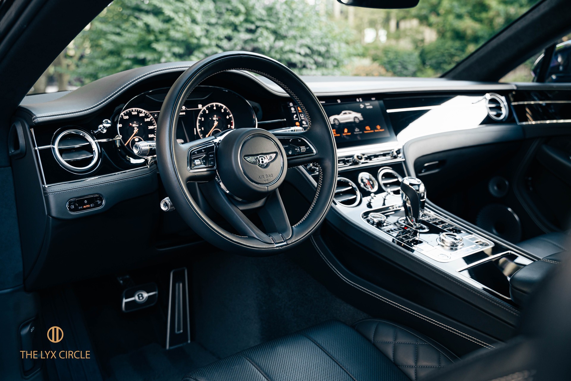 BENTLEY Continental GT 4.0 V8-image-11