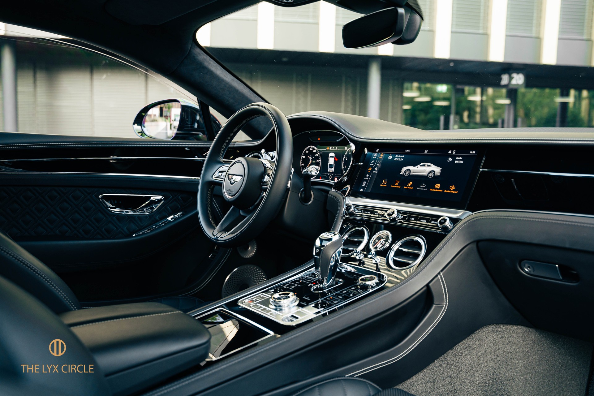 BENTLEY Continental GT 4.0 V8-image-12